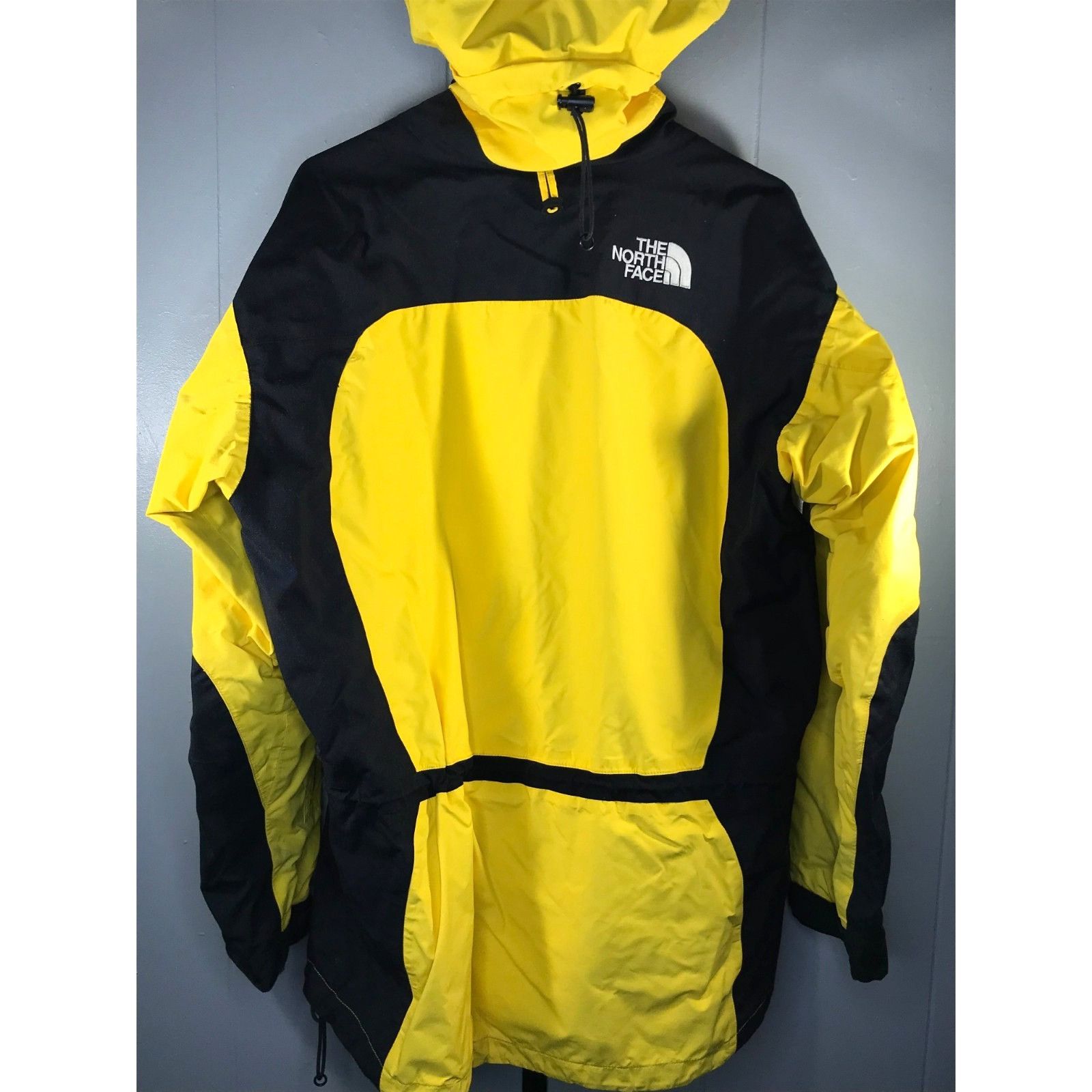 The North Face Vintage The North Face Mountain Jacket Men Black Yellow Colo Size US L / EU 52-54 / 3 - 2 Thumbnail