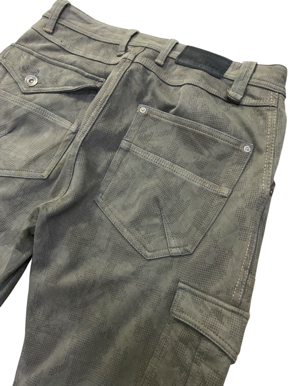 Japanese Brand Rare Field Core Curved Cargo Pants Size US 33 - 9 Thumbnail