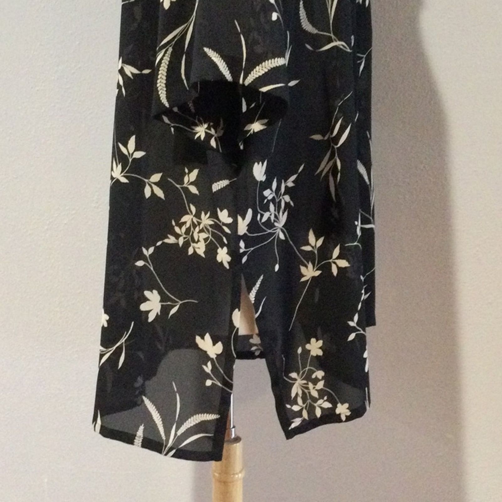 Evan Picone Evan-Picone Floral Button Front Shoulder Pads Top Sz 22W Size 3XL / US 20-22 - 7 Thumbnail