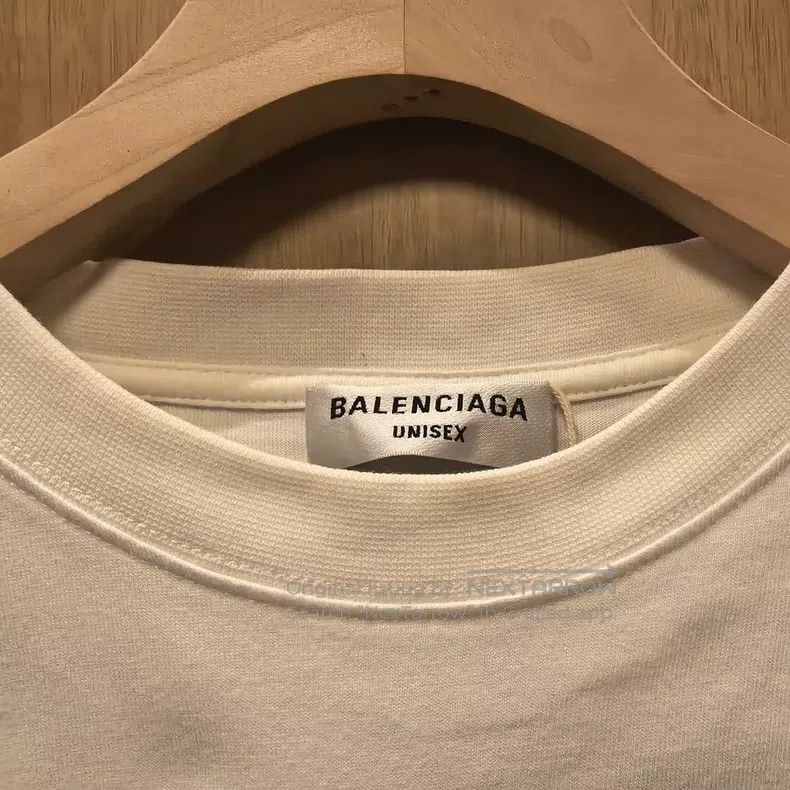 Balenciaga Balenciaga White embroidered logo short-sleeve, size L Size US L / EU 52-54 / 3 - 4 Thumbnail