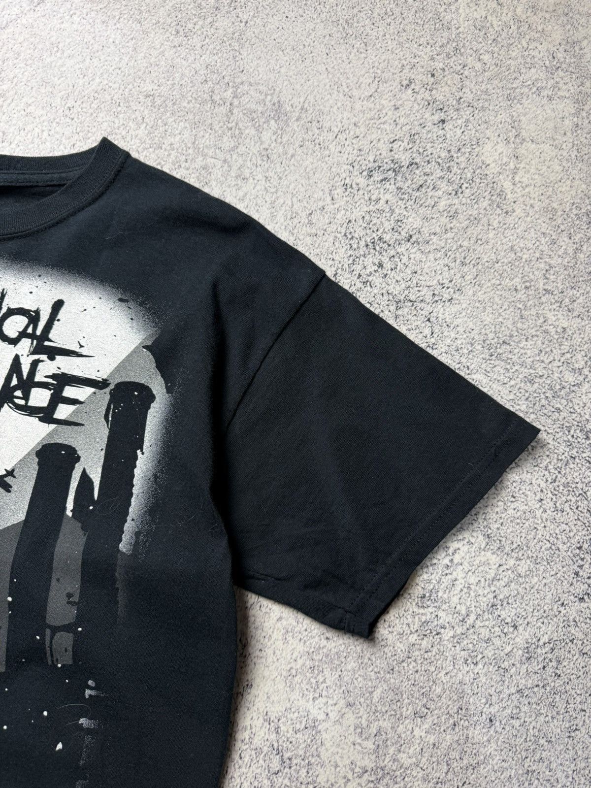 Band Tees Vintage My Chemical Romance The Black Parade Album T shirt Size US L / EU 52-54 / 3 - 13 Thumbnail