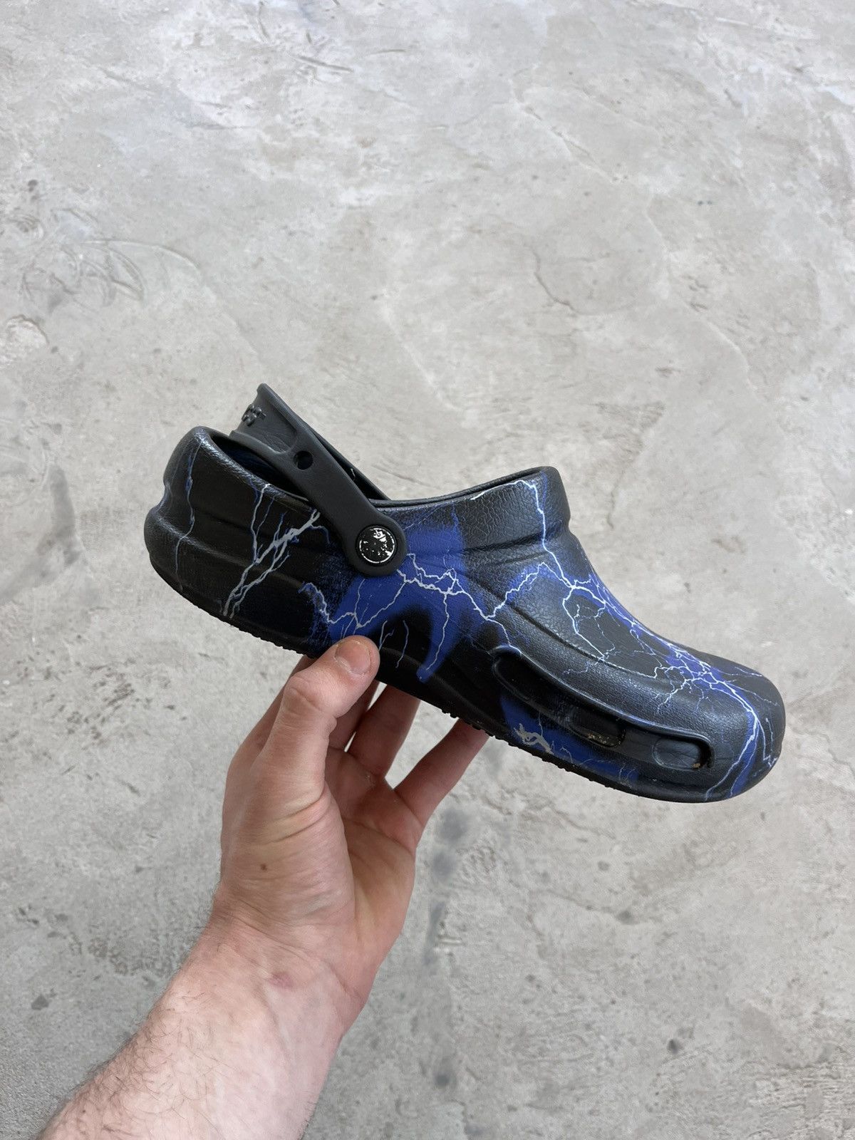 Crocs Vintage Crocs Bistro Clog Black Lightning Bolts Y2K Size US 10 / EU 43 - 2 Thumbnail