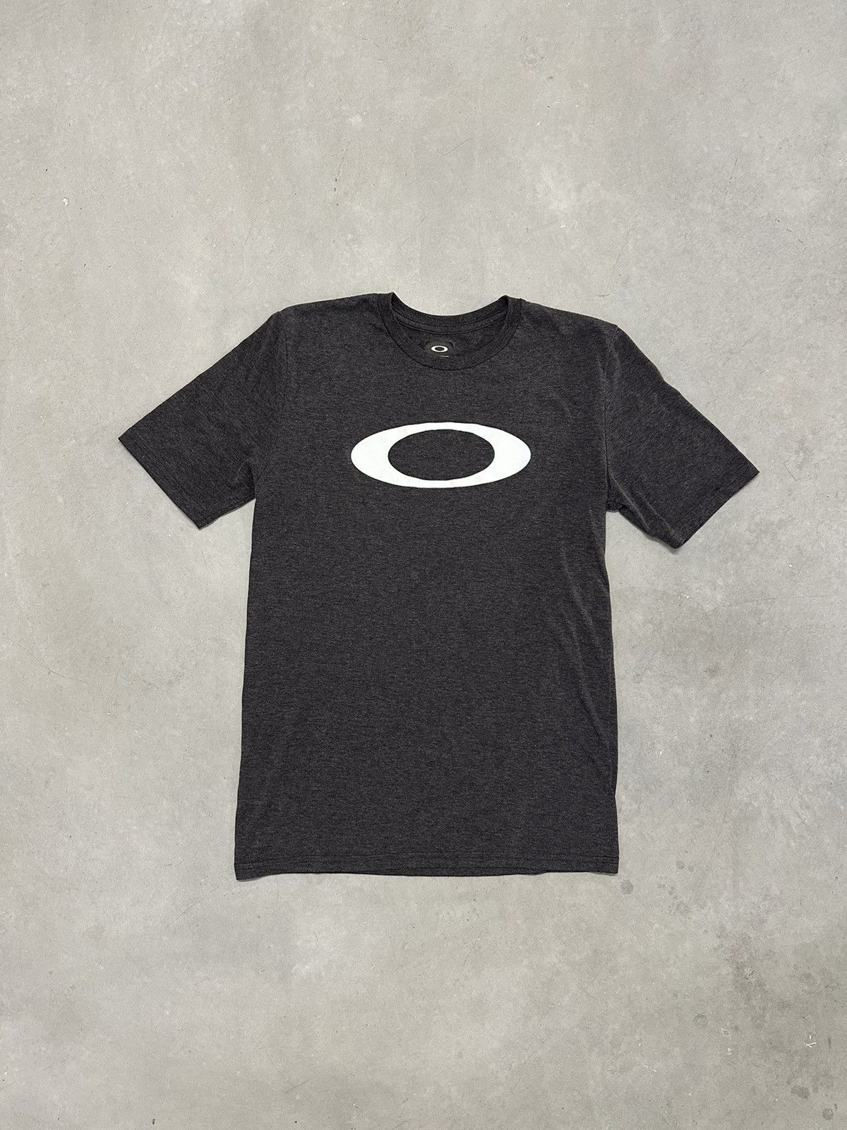 Oakley Oakley Center Logo Shirt Size US S / EU 44-46 / 1 - 1 Thumbnail