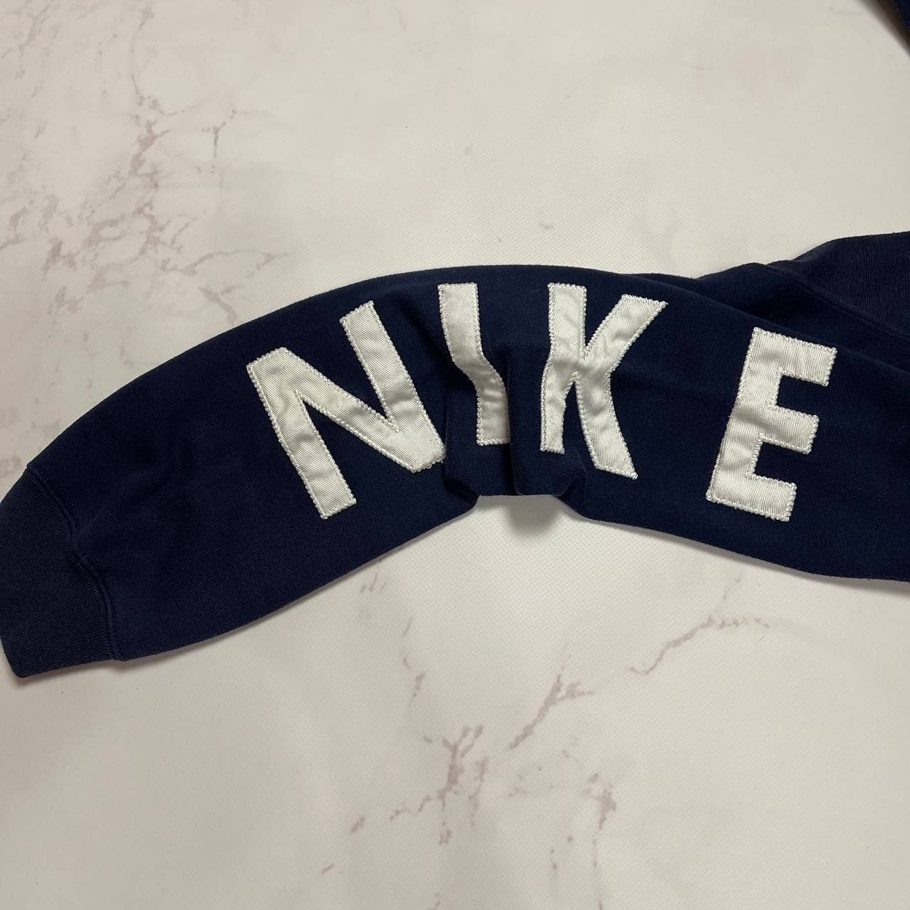 Nike Nike Vintage Big Logo Sweatshirt Crewneck Mens Navy Blue Size US S / EU 44-46 / 1 - 7 Thumbnail