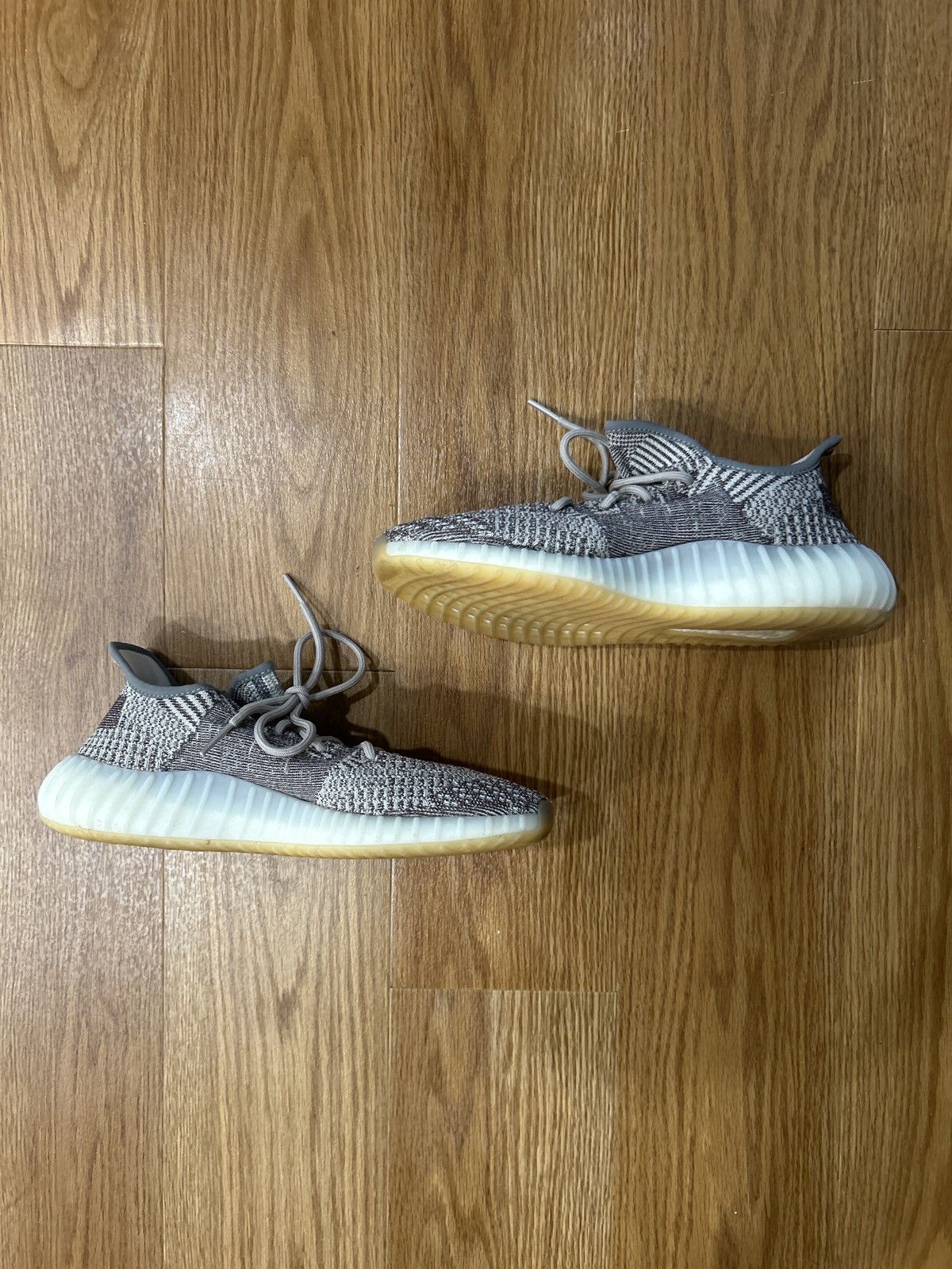 Yeezy Adidas x Yeezy season v2 Size US 10 / EU 43 - 5 Thumbnail
