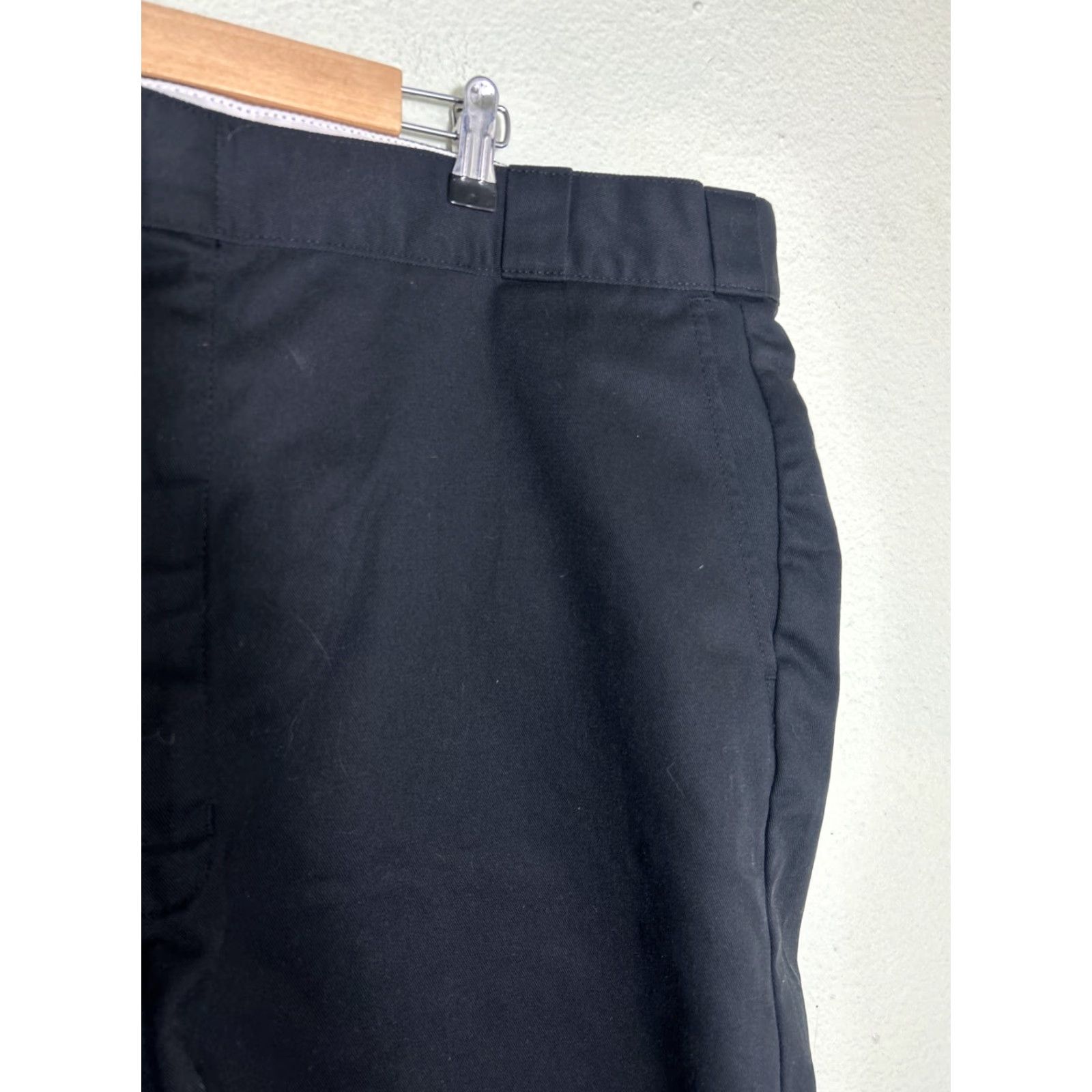 Dickies Dickies Loose Fit Black Shorts Cargo Pockets Mens 42 Regular 44x13? Size US 42 / EU 58 - 4 Thumbnail