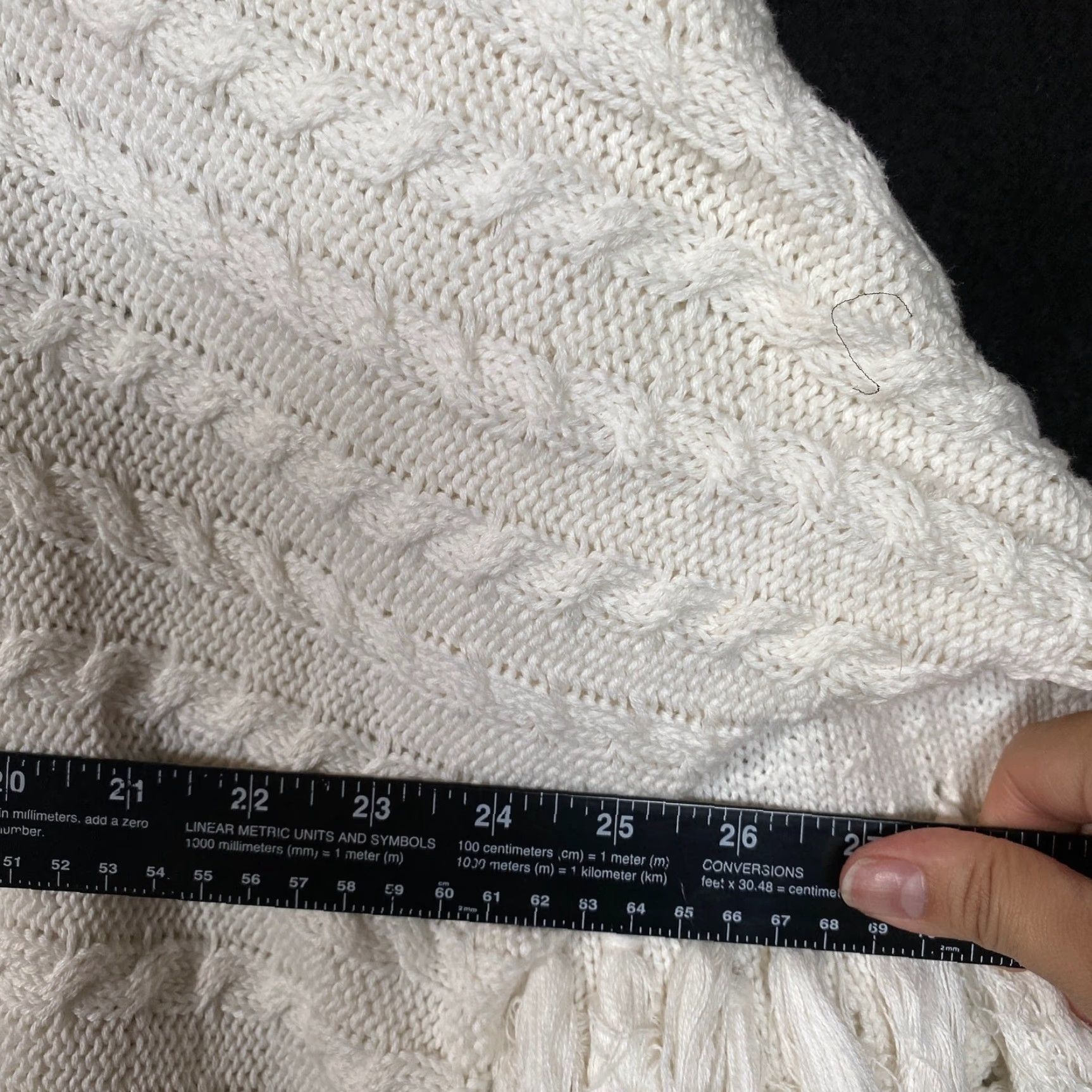 Vintage CAbi Sweater Cream Fringe Fiesta Poncho V-Neck Long Sleeve Knitted XL Women Pullover Knit Casual Workwear Size XL / US 12-14 / IT 48-50 - 6 Thumbnail