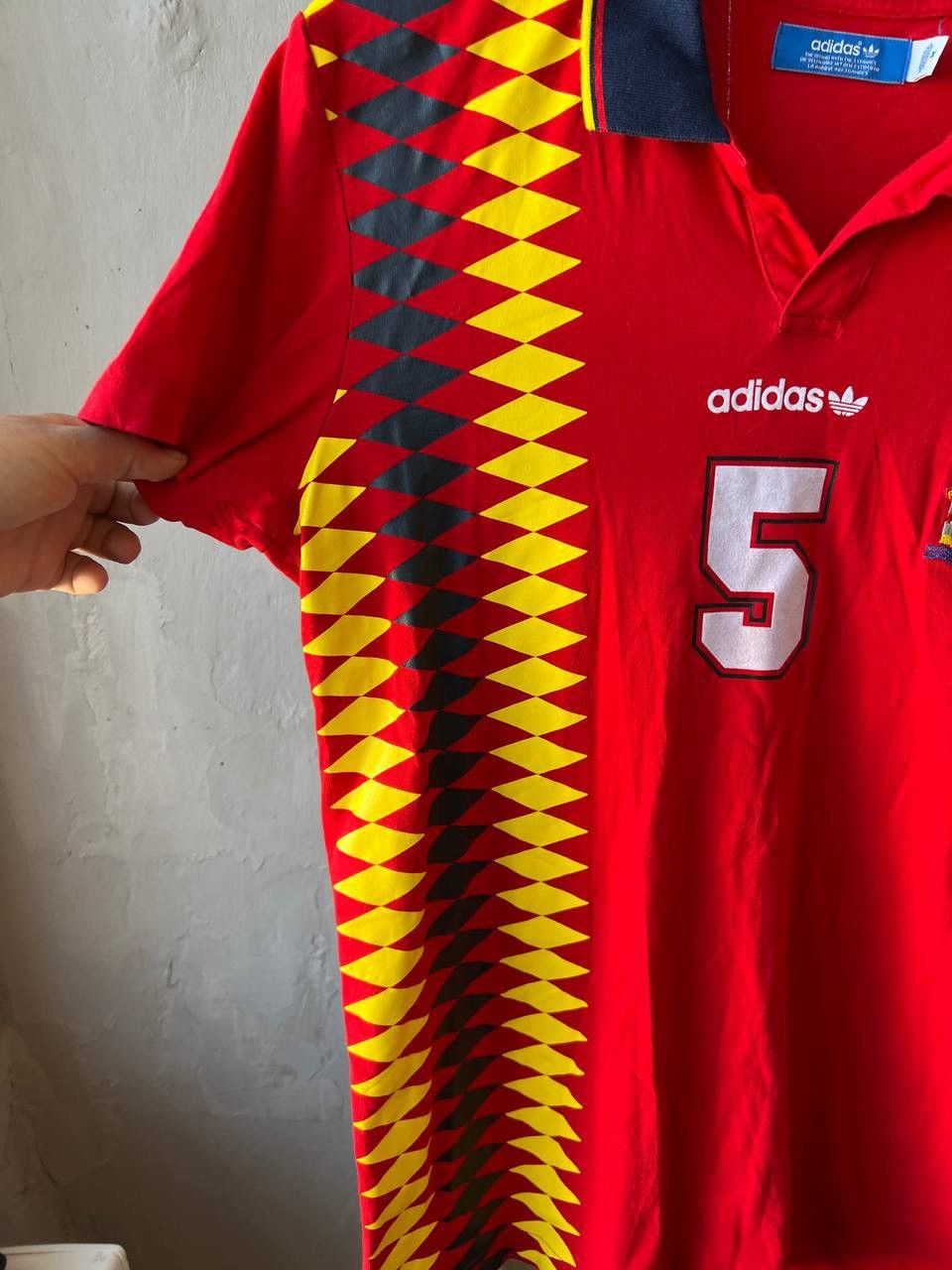 Adidas 1996 SPAIN TEAM OFFICIAL RETRO HONE SOCCER FOOTBALL JERSEY M Size US M / EU 48-50 / 2 - 7 Thumbnail