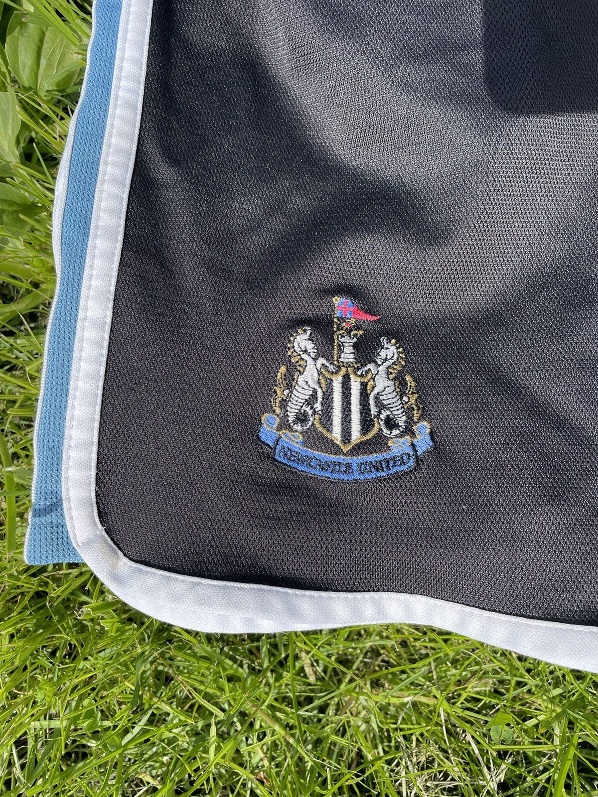 Adidas × Vintage Newcastle vintage 1999 2000 Adidas home football shorts Size US 32 / EU 48 - 2 Thumbnail