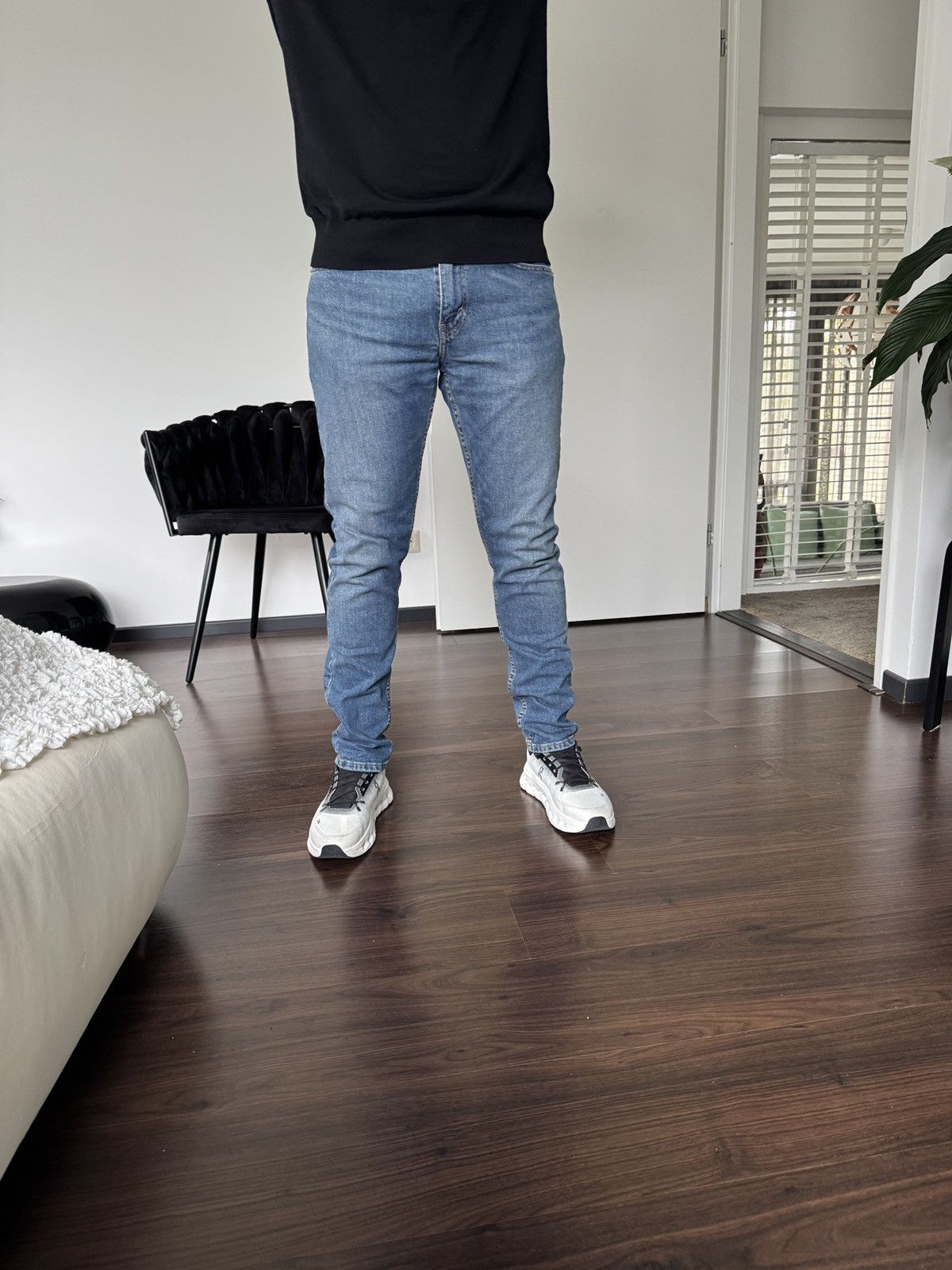 Levi's Levi’s 512 - Slim Fit Tapered Jean in Blue (W32/L32) Size US 32 / EU 48 - 4 Thumbnail