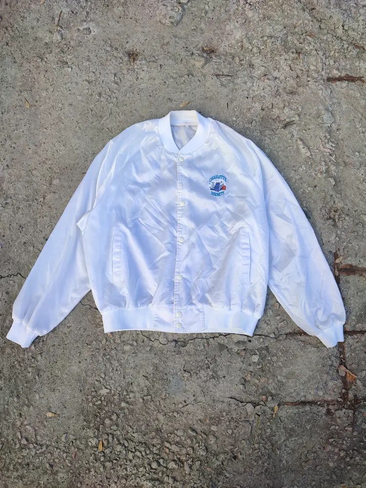 NBA Vintage Charlotte Hornets NBA Logo Bomber Jacket Size US L / EU 52-54 / 3 - 1 Thumbnail