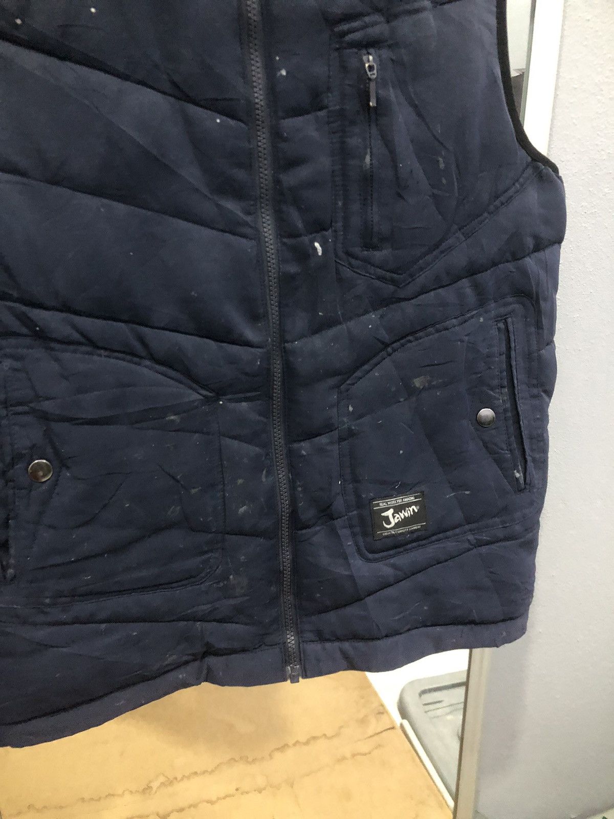 Japanese Brand Jawin puffer down vest distressed paint splatter Size US M / EU 48-50 / 2 - 5 Thumbnail