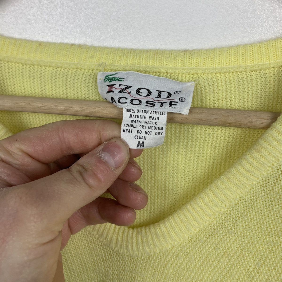 Lacoste Vintage Izod Lacoste Orlon Acrylic Sweater Size M Yellow Top Size US M / EU 48-50 / 2 - 2 Thumbnail