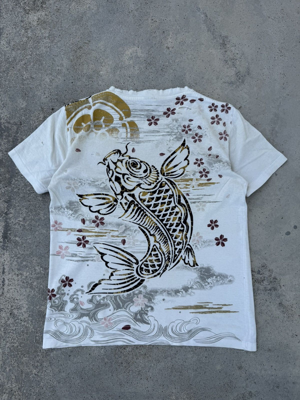If Six Was Nine Distressed Japanese Sukajan T shirt Size US S / EU 44-46 / 1 - 1 Thumbnail