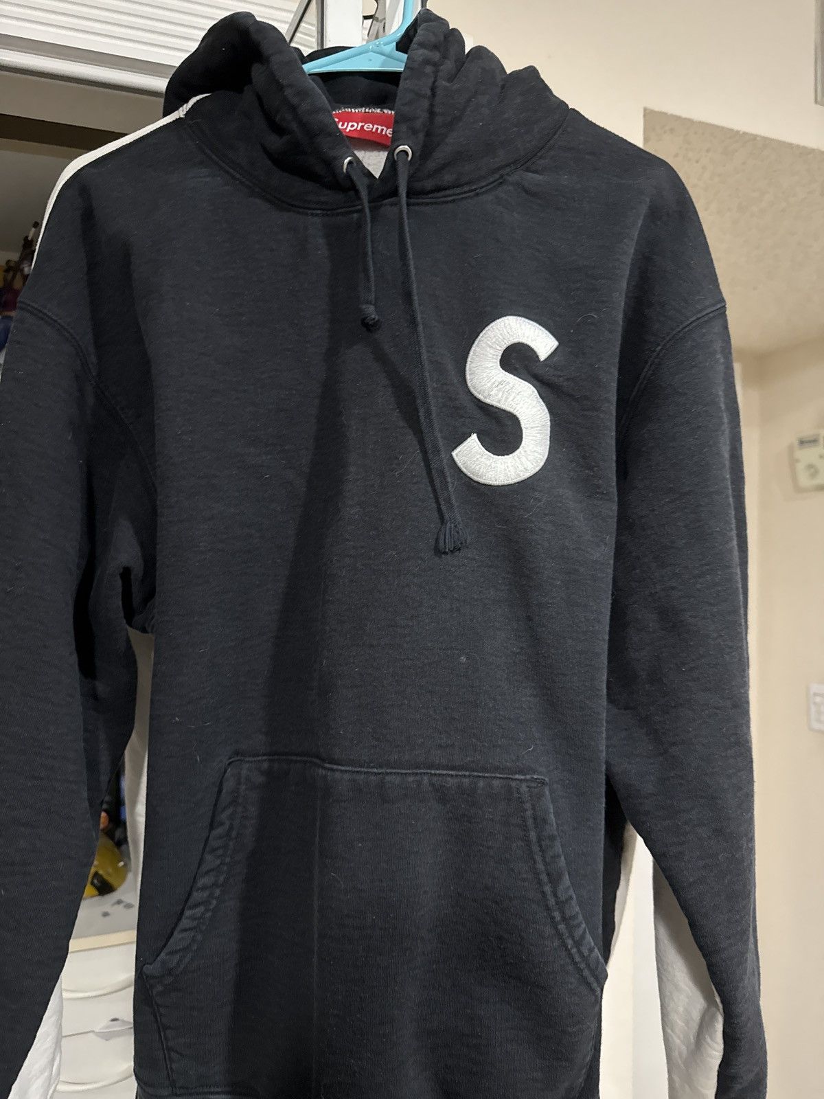Supreme Black white supreme hoodie used Size US L / EU 52-54 / 3 - 5 Thumbnail