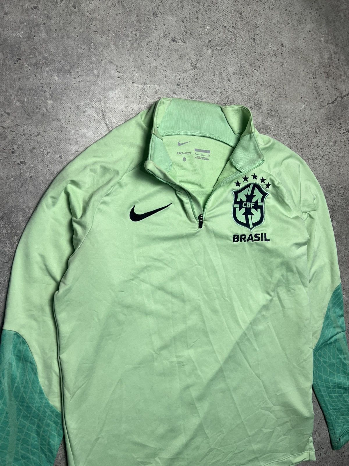 Nike Vintage Nike Brazil Training Long Sleeve Jersey Size US M / EU 48-50 / 2 - 3 Thumbnail