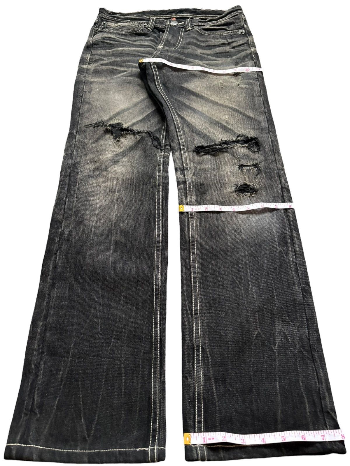 Japanese Brand × Seditionaries Vintage Japanese Brand Faded Mud Wash Skull Rip Loose Jeans Size US 31 - 14 Thumbnail