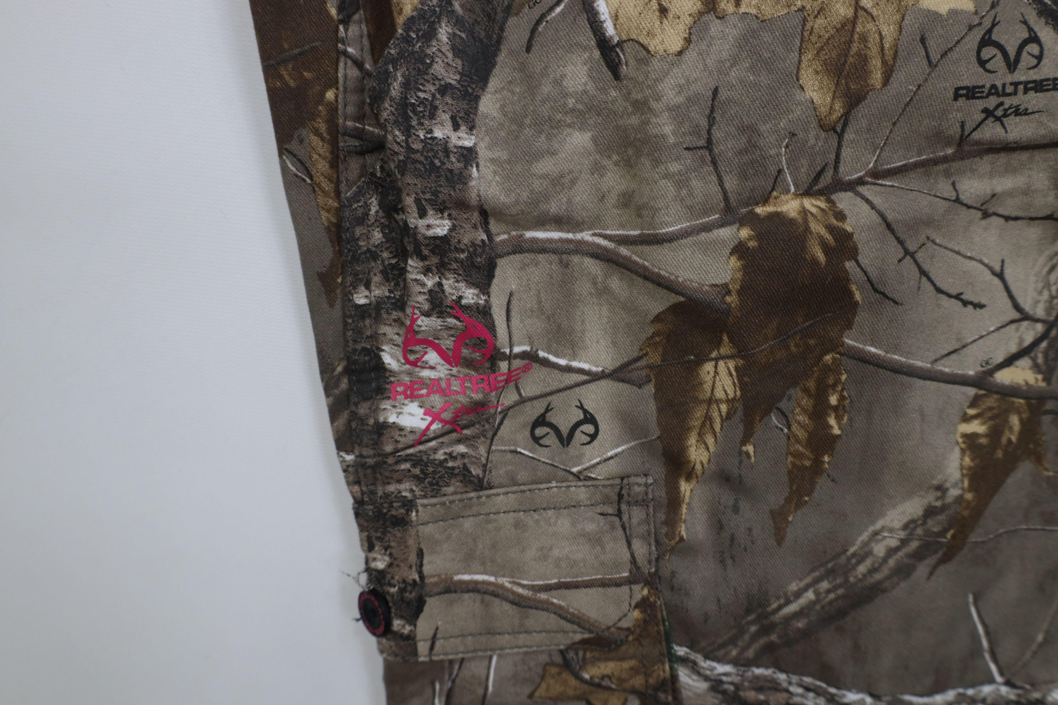 Vintage Vintage Y2K Streetwear Camouflage Wide Leg Cargo Pants Size 40" / US 18 - 5 Thumbnail