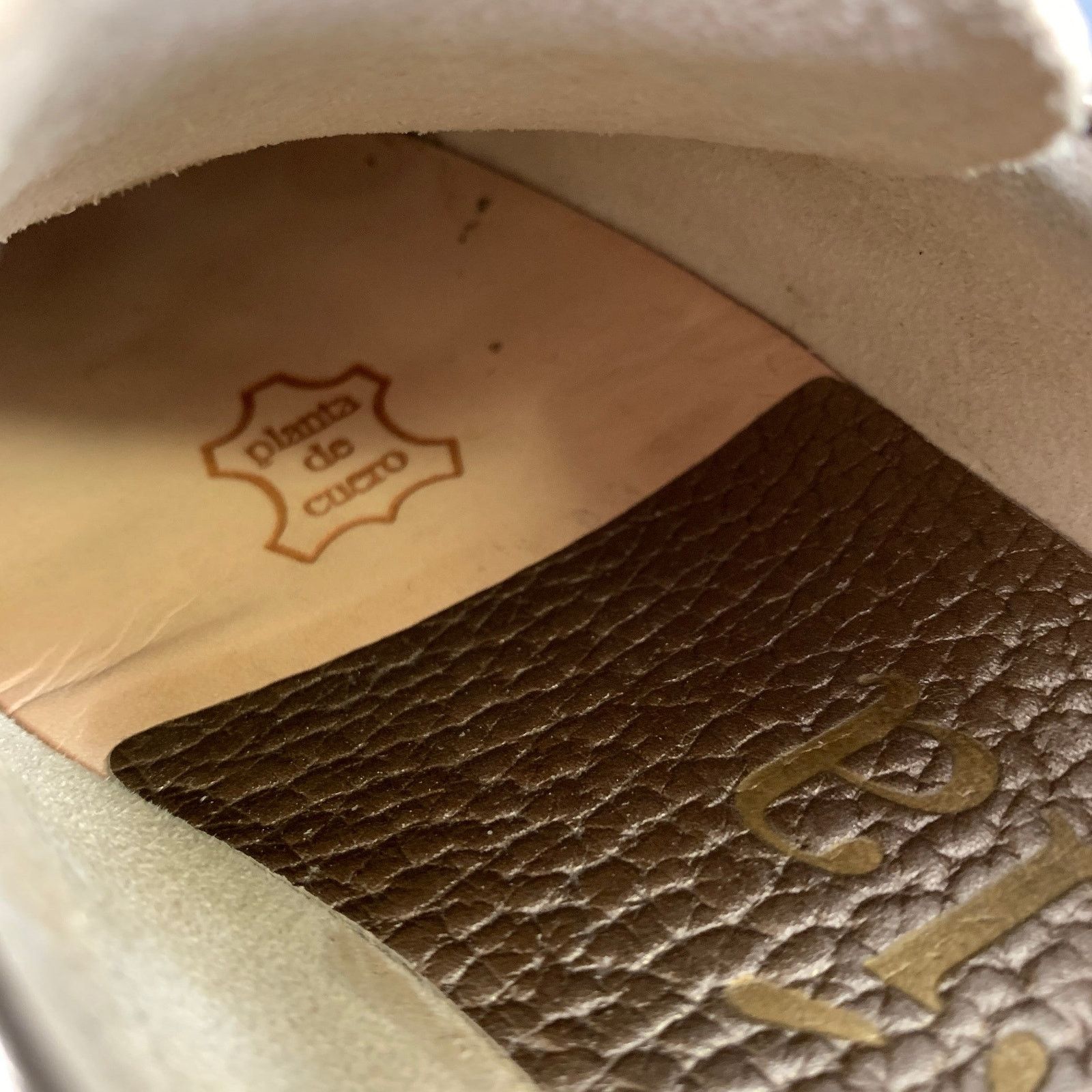 Pedro Garcia PEDRO GARCIA Gold Tan Metallic Pebble Grain Loafer Flats Size US 8 / IT 38 - 8 Thumbnail