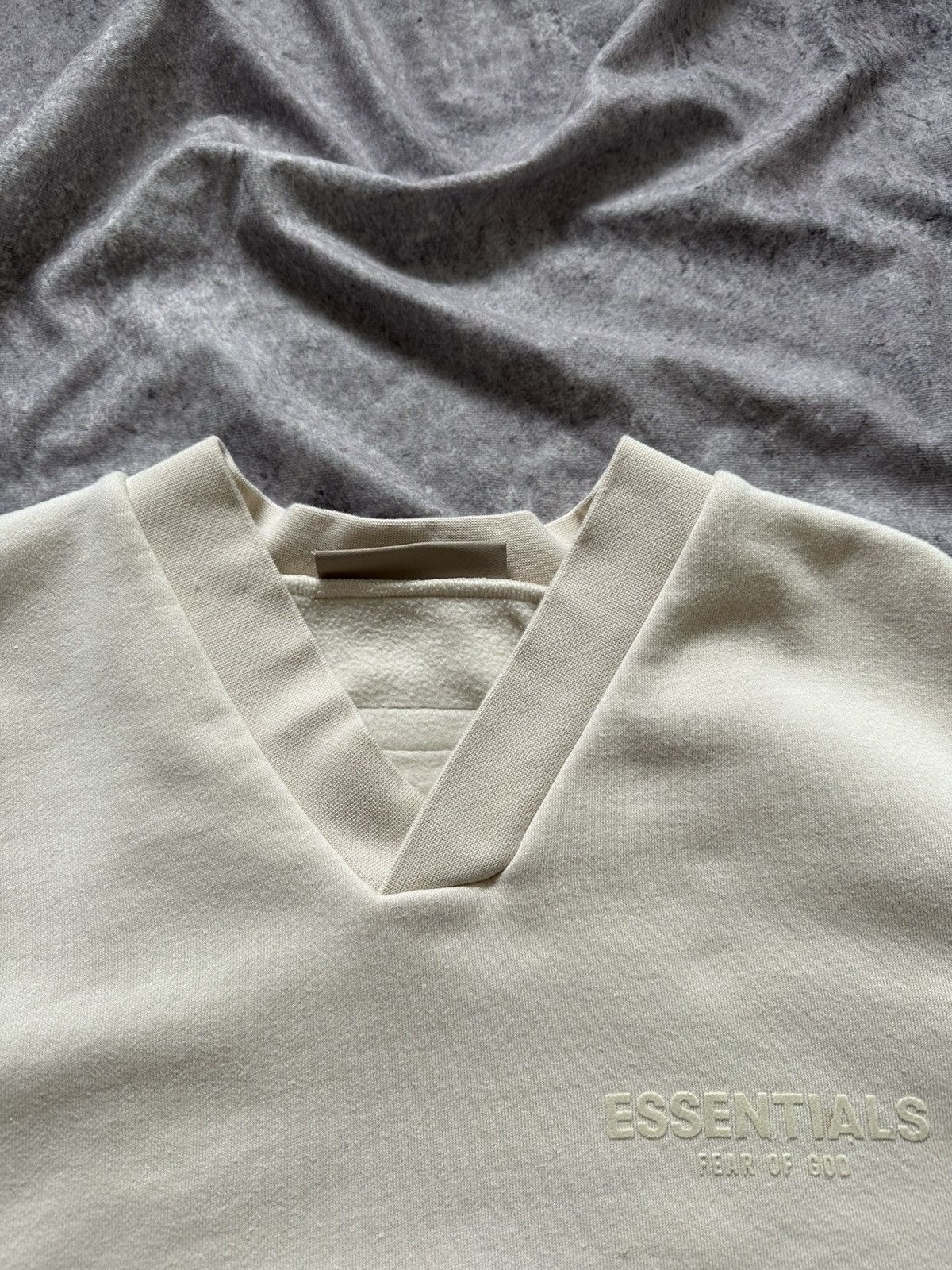 Essentials Fear of God Essentials Fleece V Neck Sweater Vest Medium FOG Size US S / EU 44-46 / 1 - 5 Thumbnail