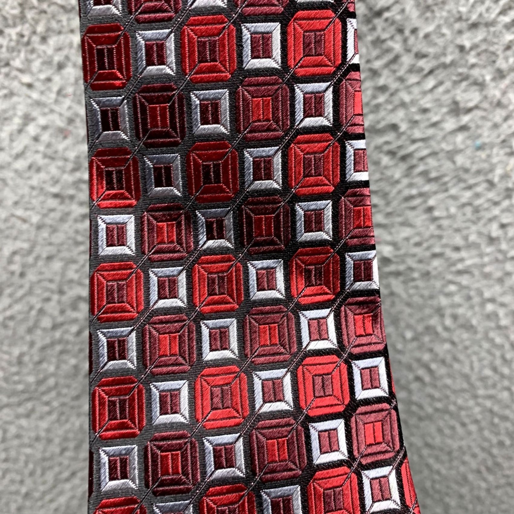 Vintage VINTAGE Diamond Tie Red Black Mens 3.5 Inch Silk Necktie Classic 57"-60" Geometric Pattern Adult Silk Tie Mens Size ONE SIZE - 7 Thumbnail
