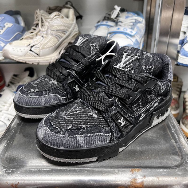 Louis Vuitton Louis Vuitton Trainer Low-Top Sneakers in Black 0079 Size US 6.5 / EU 39-40 - 1 Thumbnail