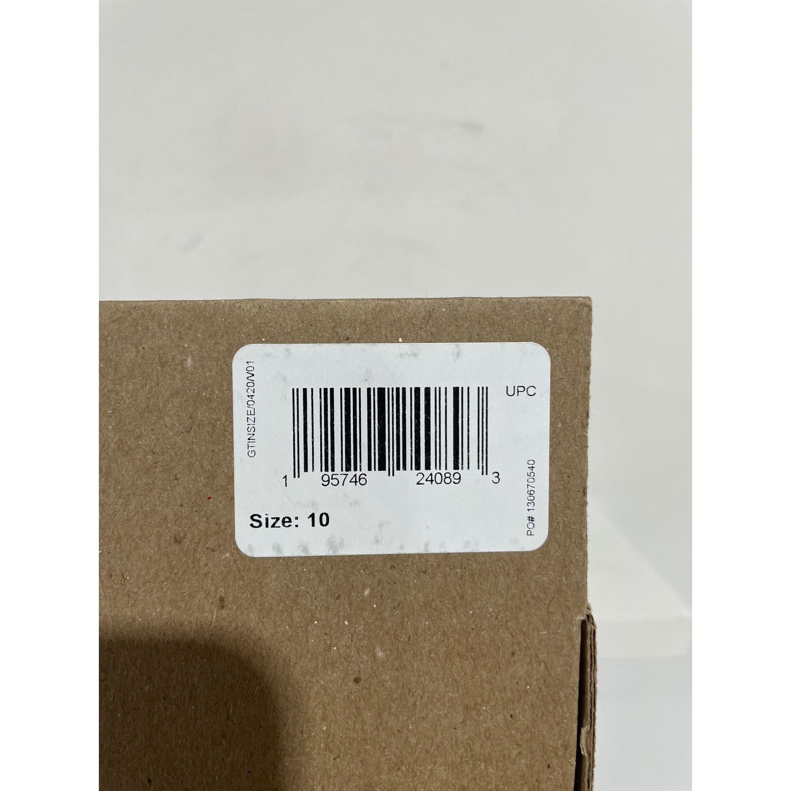 Adidas ADIDAS YEEZY FOAM RNR STONE SALT SIZE 10 NEW Size US 10 / EU 43 - 5 Thumbnail