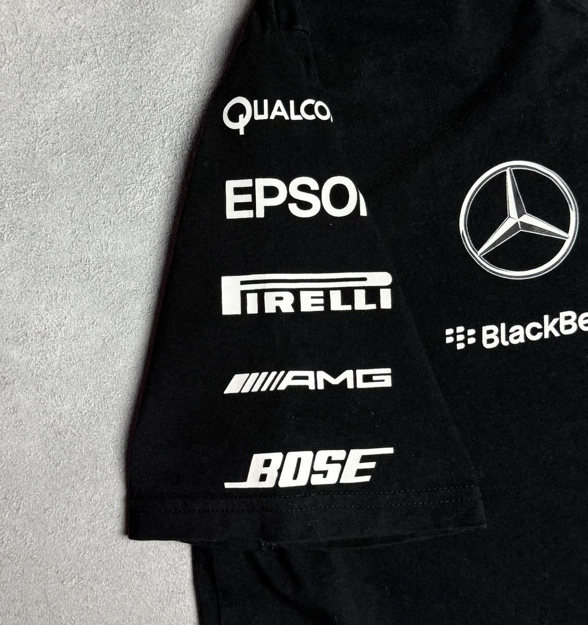 Mercedes-Benz Mercedes AMG Petronas F1 Racing Team T-Shirt Logo Size US L / EU 52-54 / 3 - 9 Thumbnail
