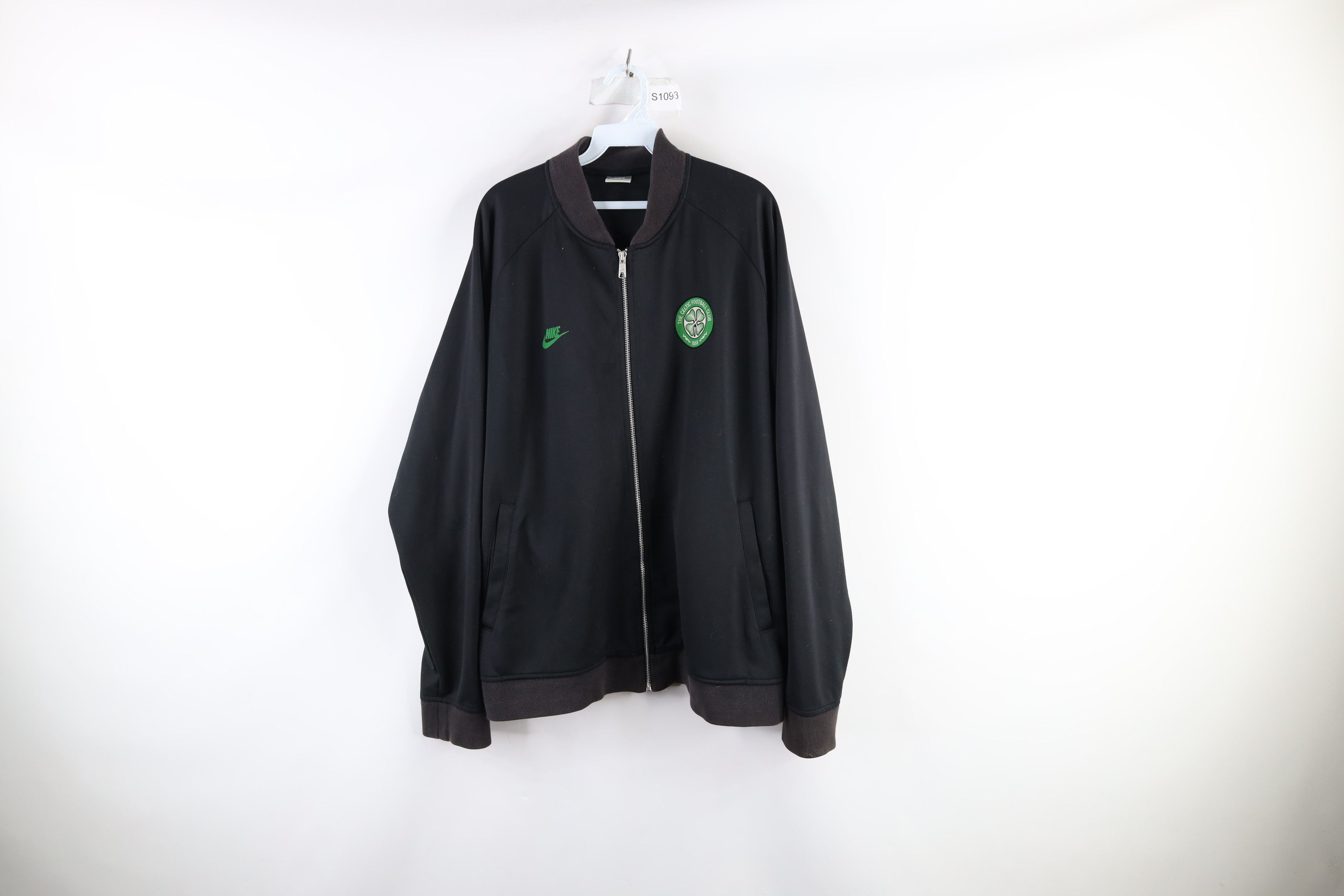Nike × Vintage Vintage Nike Celtic FC Scotland Soccer Football Jacket Size US XL / EU 56 / 4 - 1 Thumbnail