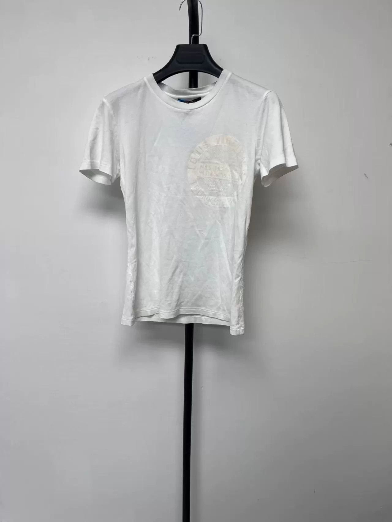 Louis Vuitton louis vuitton white short sleeve t-shirt Size S / US 4 / IT 40 - 1 Thumbnail