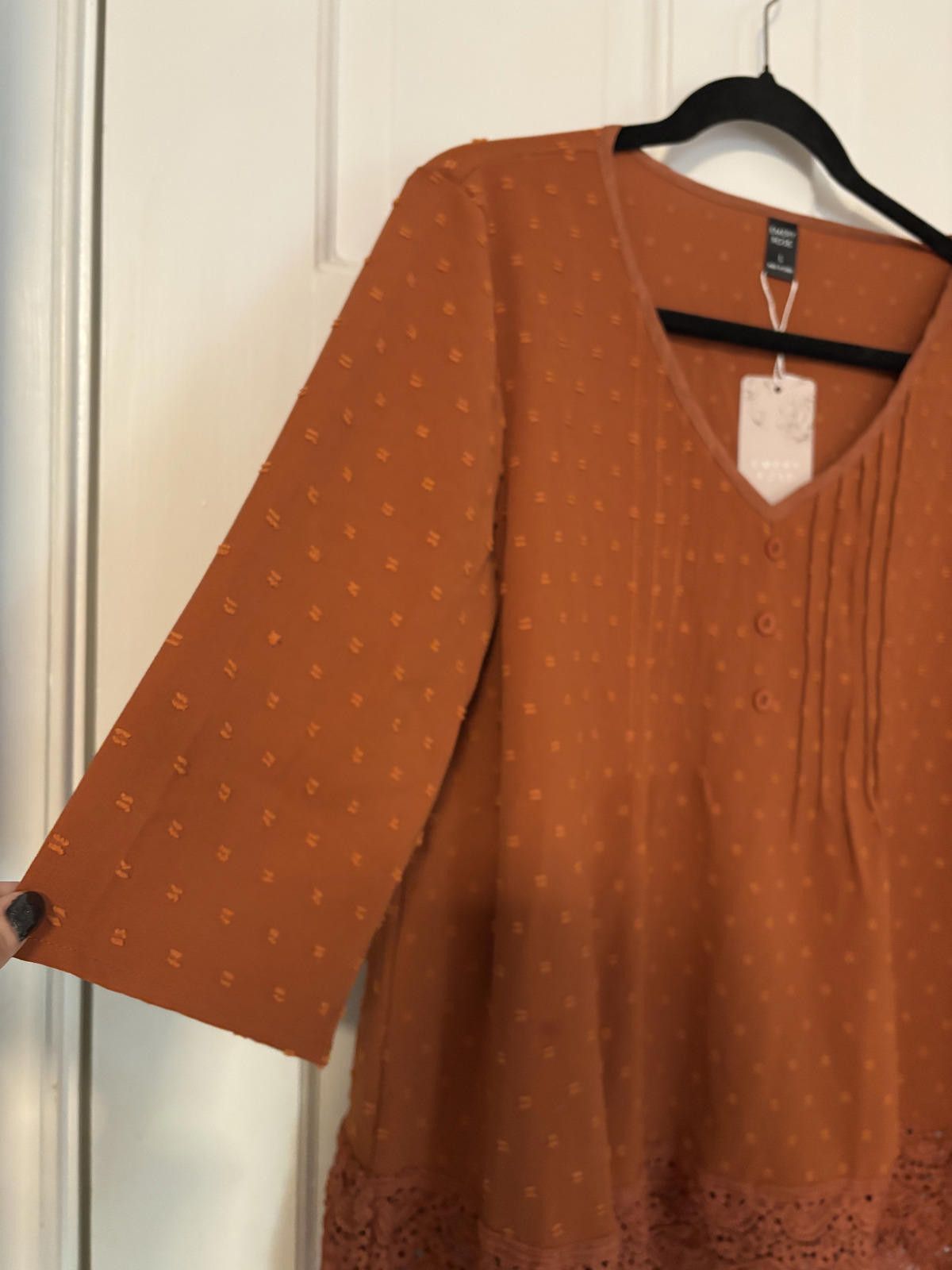 Other NWT Emery Rose Women's Rust Orange Top with Lace Hem Size M / US 6-8 / IT 42-44 - 4 Thumbnail