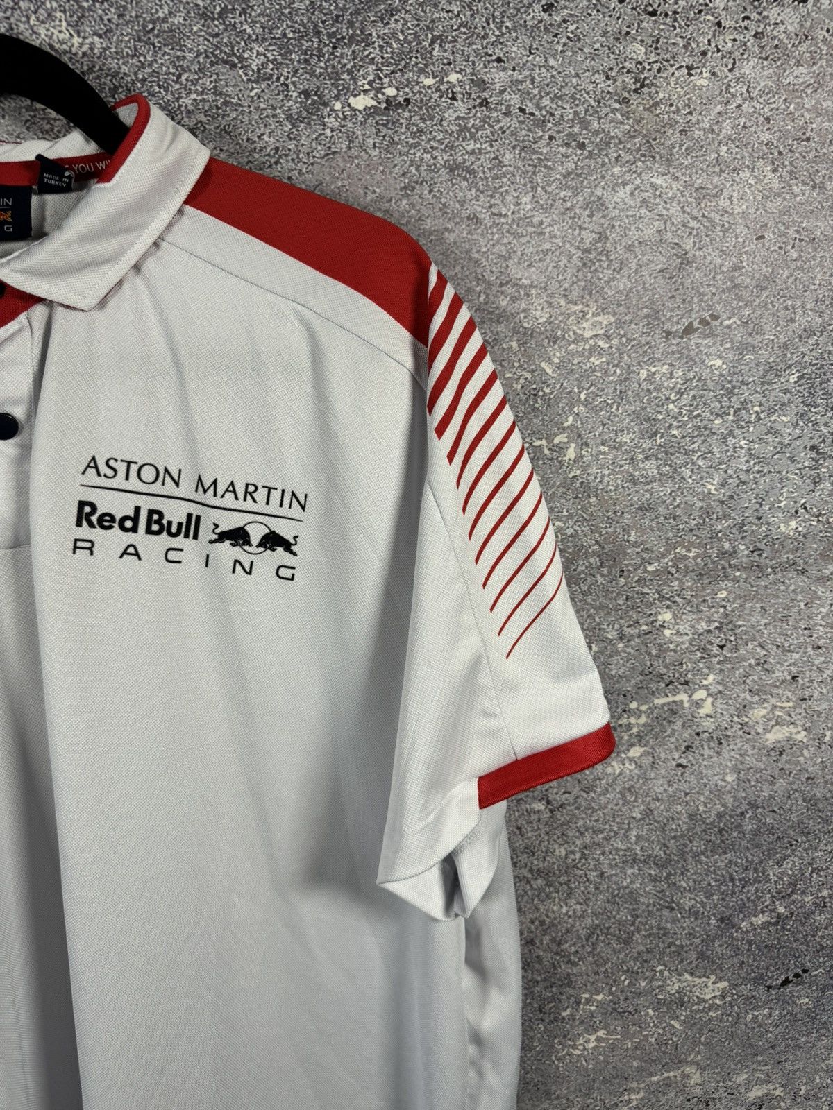 Formula 1 Vintage Aston Martin Red Bull Racing Team F-1 Jersey Men’s Size US XXL / EU 58 / 5 - 4 Thumbnail