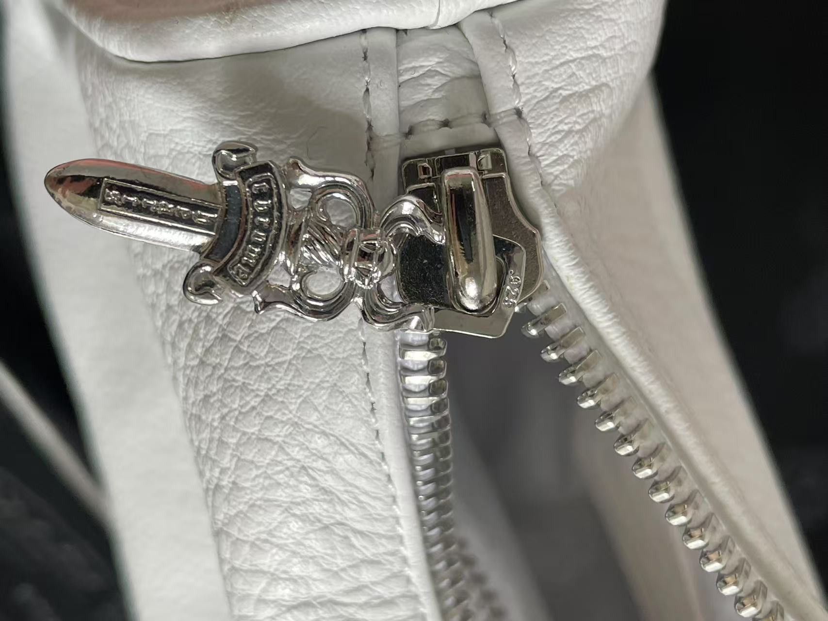 Chrome Hearts Chrome Hearts White Star Patch Leather Chicken Nugget Bag Size ONE SIZE - 11 Thumbnail