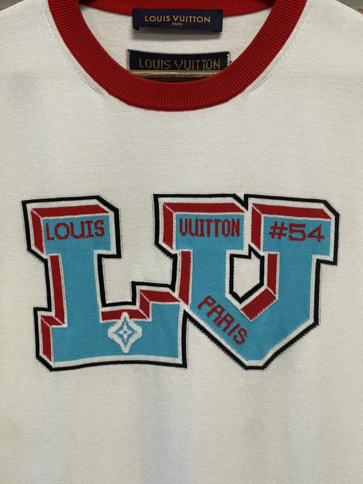 Louis Vuitton Size S - Louis Vuitton White & Blue Logo Intarsia T-Shirt Size US S / EU 44-46 / 1 - 8 Thumbnail