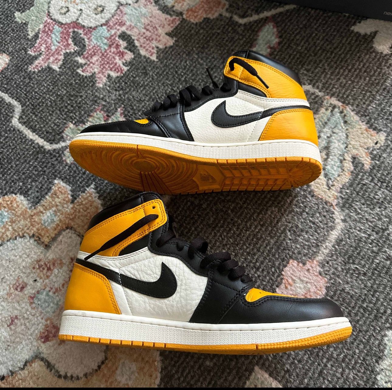 Jordan Brand Air Jordan 1 Yellow Toe Size US 10.5 / EU 43-44 - 2 Thumbnail