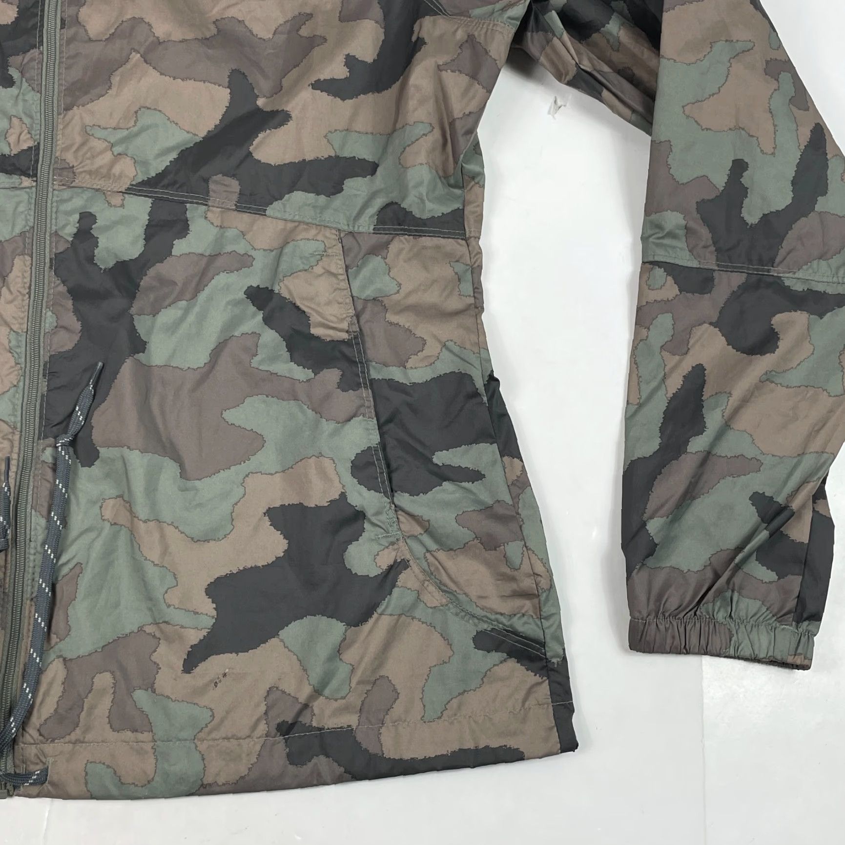 Vintage Columbia Jacket Women Medium Brown Camouflage Full Zip Hooded Windbreaker Pockets Water Resistant Logo Size M / US 6-8 / IT 42-44 - 4 Thumbnail
