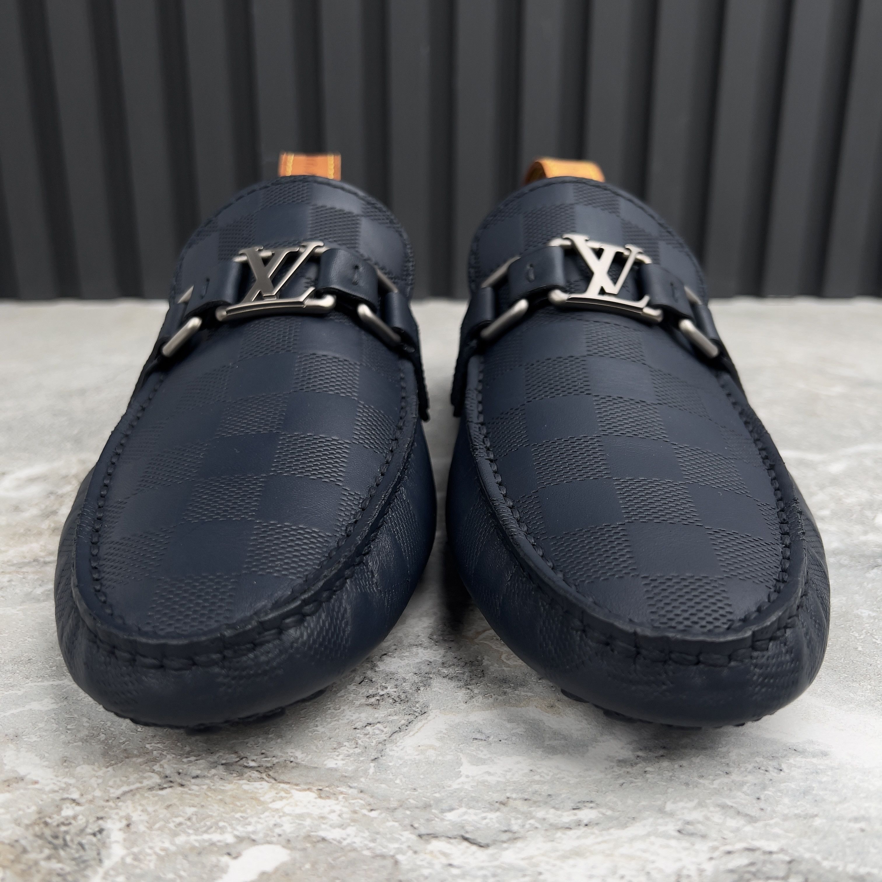 Louis Vuitton Louis Vuitton Hockenheim Damier Driving Moccasin Leather Size US 7 / EU 40 - 6 Thumbnail