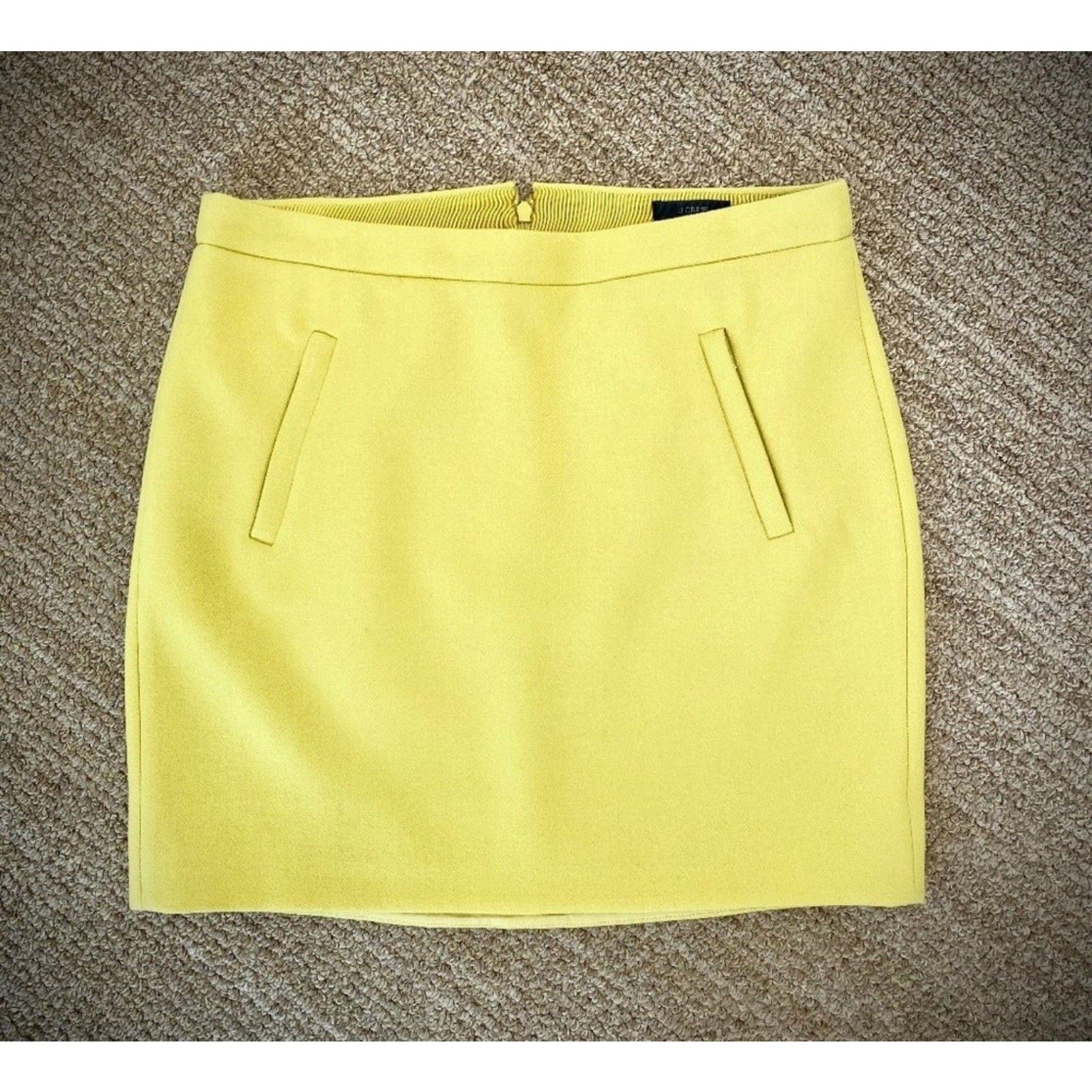 J.Crew J. Crew Felted 100% Wool Mini Skirt with Back Zip In Citrus2 Size 26" / US 2 / IT 38 - 3 Thumbnail