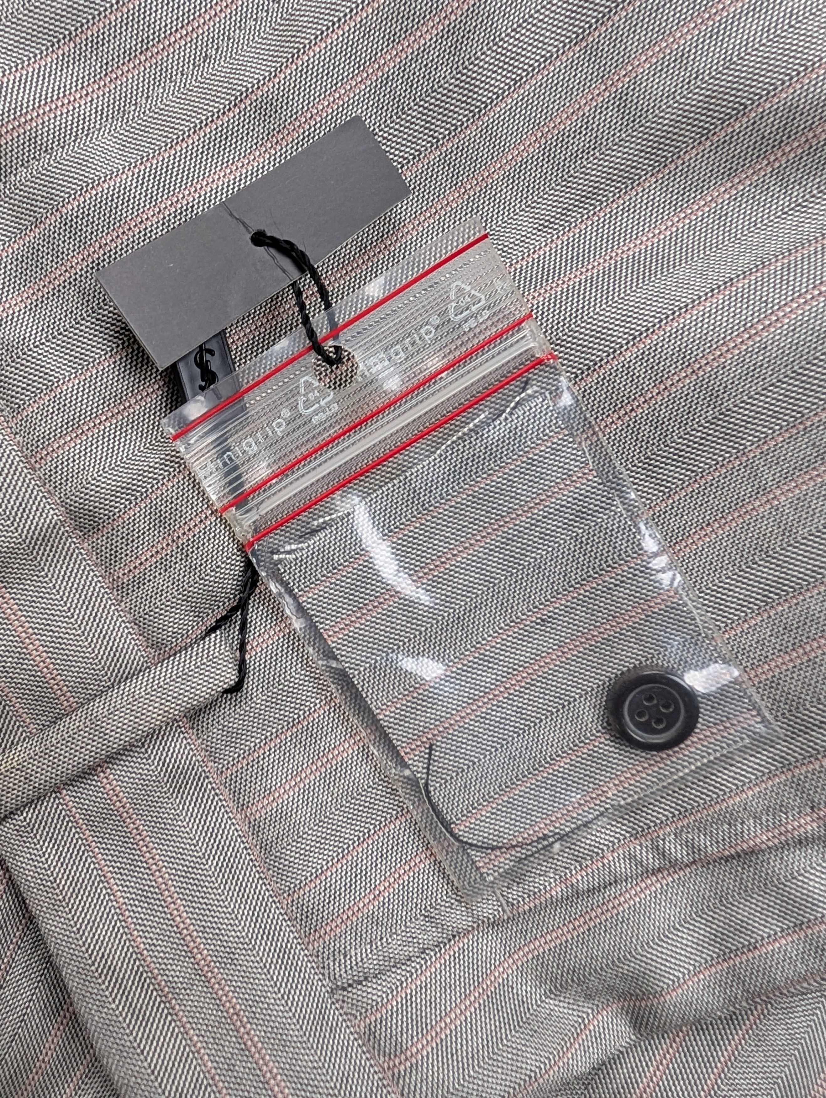 Yves Saint Laurent Yves Saint Laurent Grey Shorts With Cuffed Ends Size 25" / US 0 / IT 36 - 6 Thumbnail