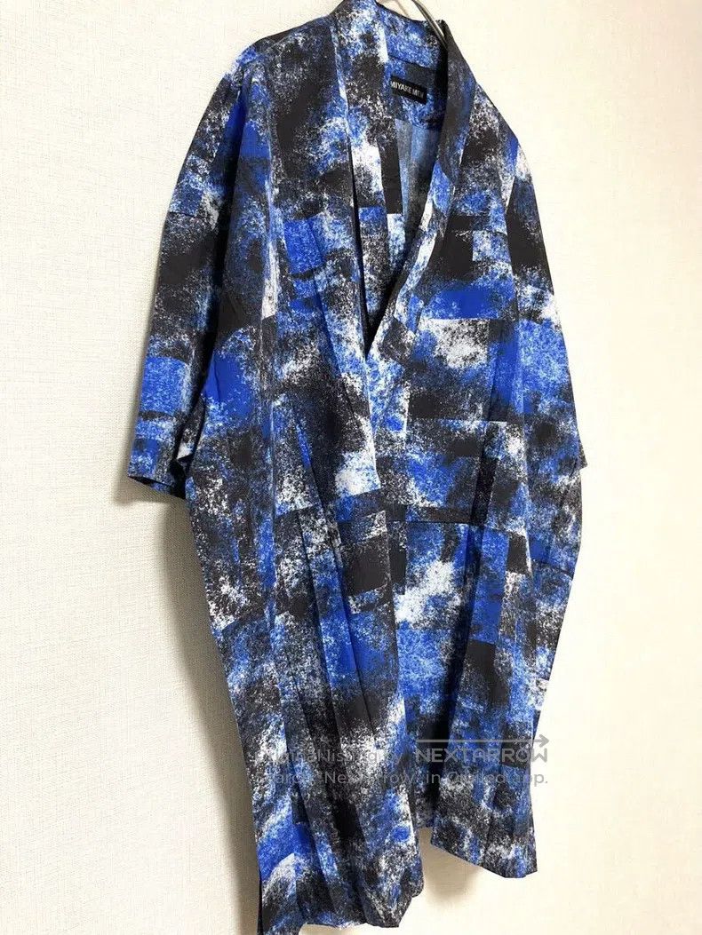Issey Miyake Issey Miyake Blue Coat Size M / US 6-8 / IT 42-44 - 2 Thumbnail