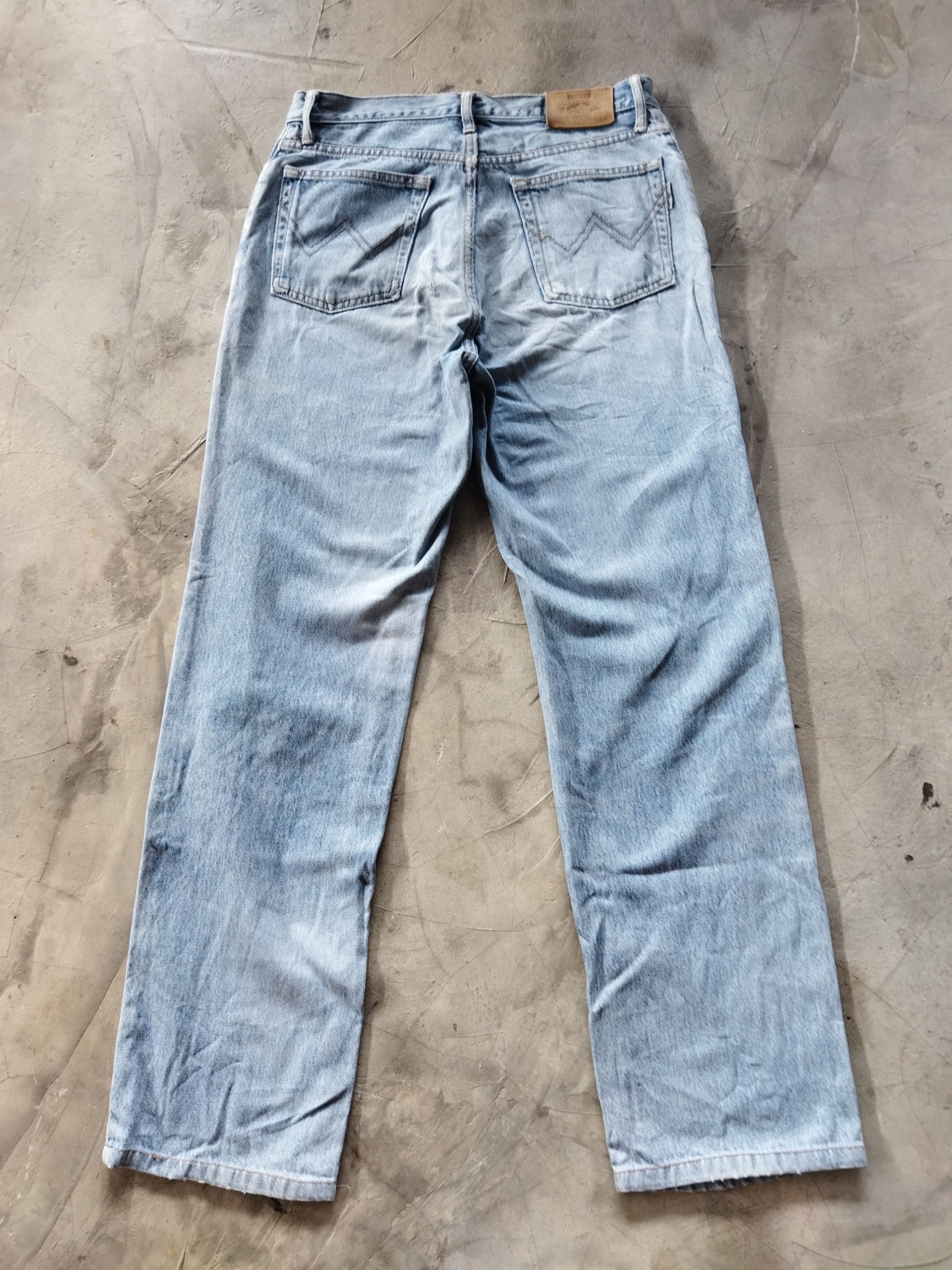 Edwin × Vintage VINTAGE EDWIN DISTRESSED LIGHT BLUE JEANS PANTS Size US 30 / EU 46 - 7 Thumbnail