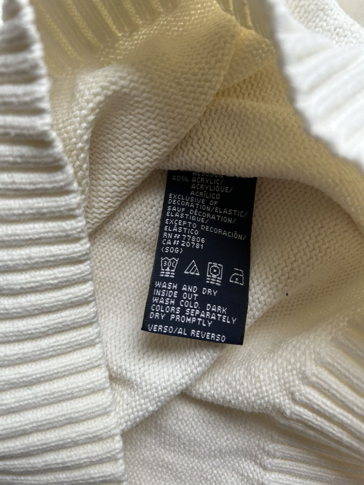 Tommy Hilfiger Vit Tommy Hilfiger tröja-Herr modell Size US L / EU 52-54 / 3 - 5 Thumbnail