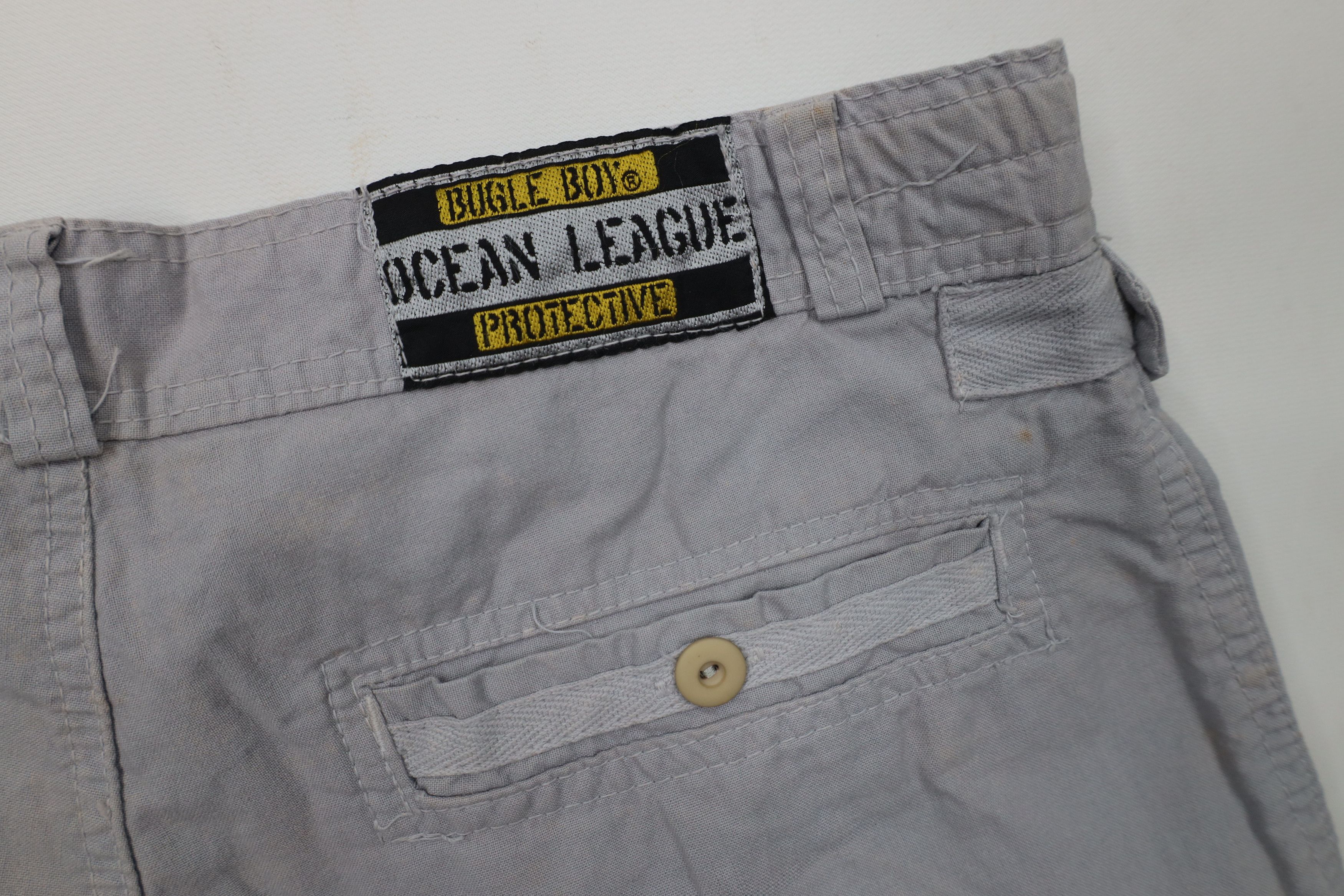 Vintage Vintage 90s Bugle Boy Ocean League Pleated Shorts Gray Size US 32 / EU 48 - 16 Thumbnail