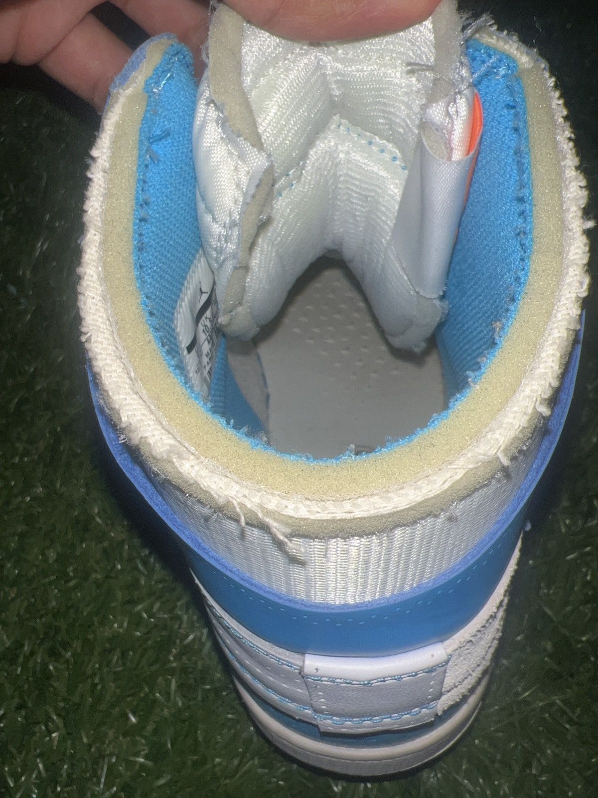 Off-White Off White Nike Jordan 1 UNC High Sneaker Blue Shoes Size US 11.5 / EU 44-45 - 13 Thumbnail