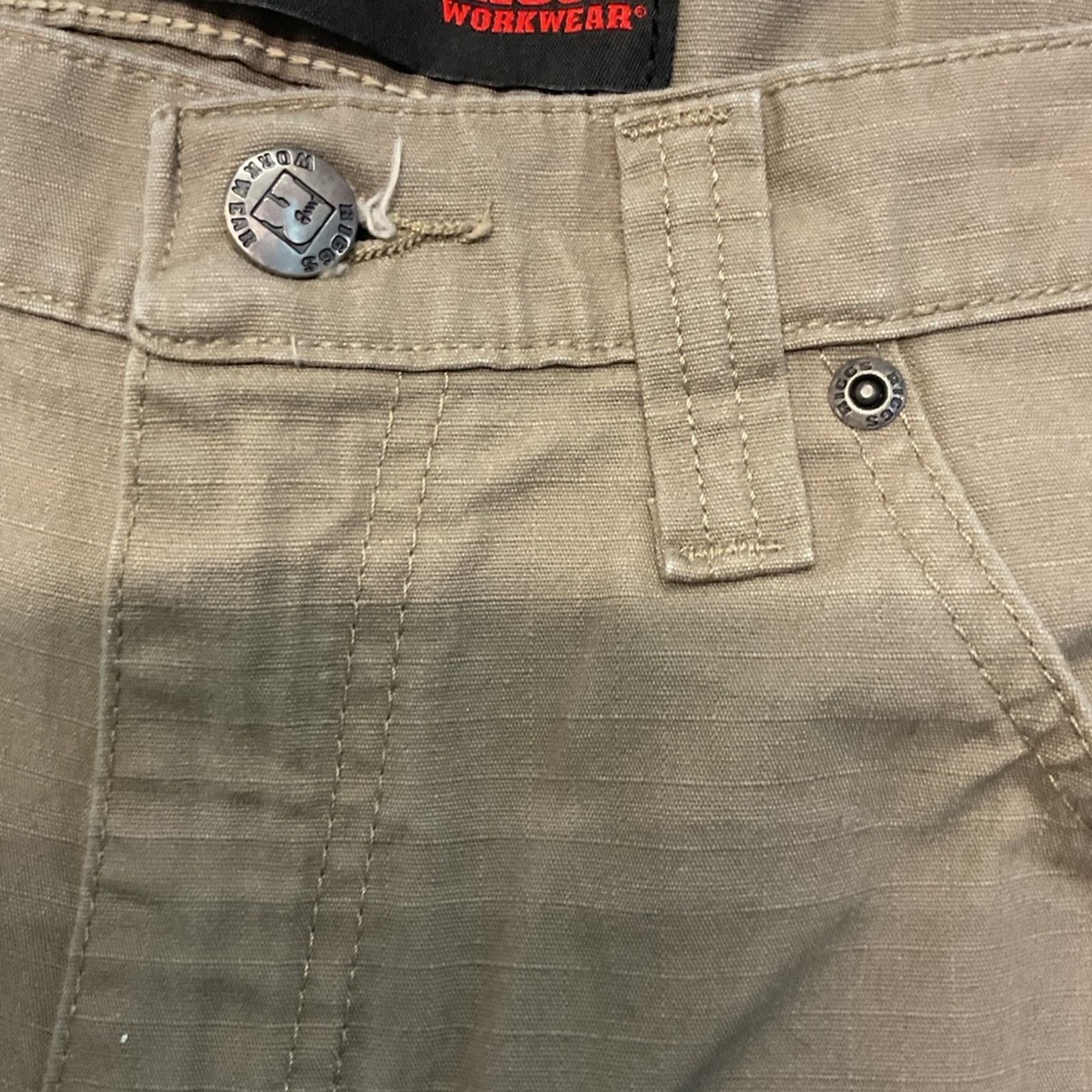 Wrangler Wrangler Riggs Workwear camping shorts Size US 34 / EU 50 - 7 Thumbnail