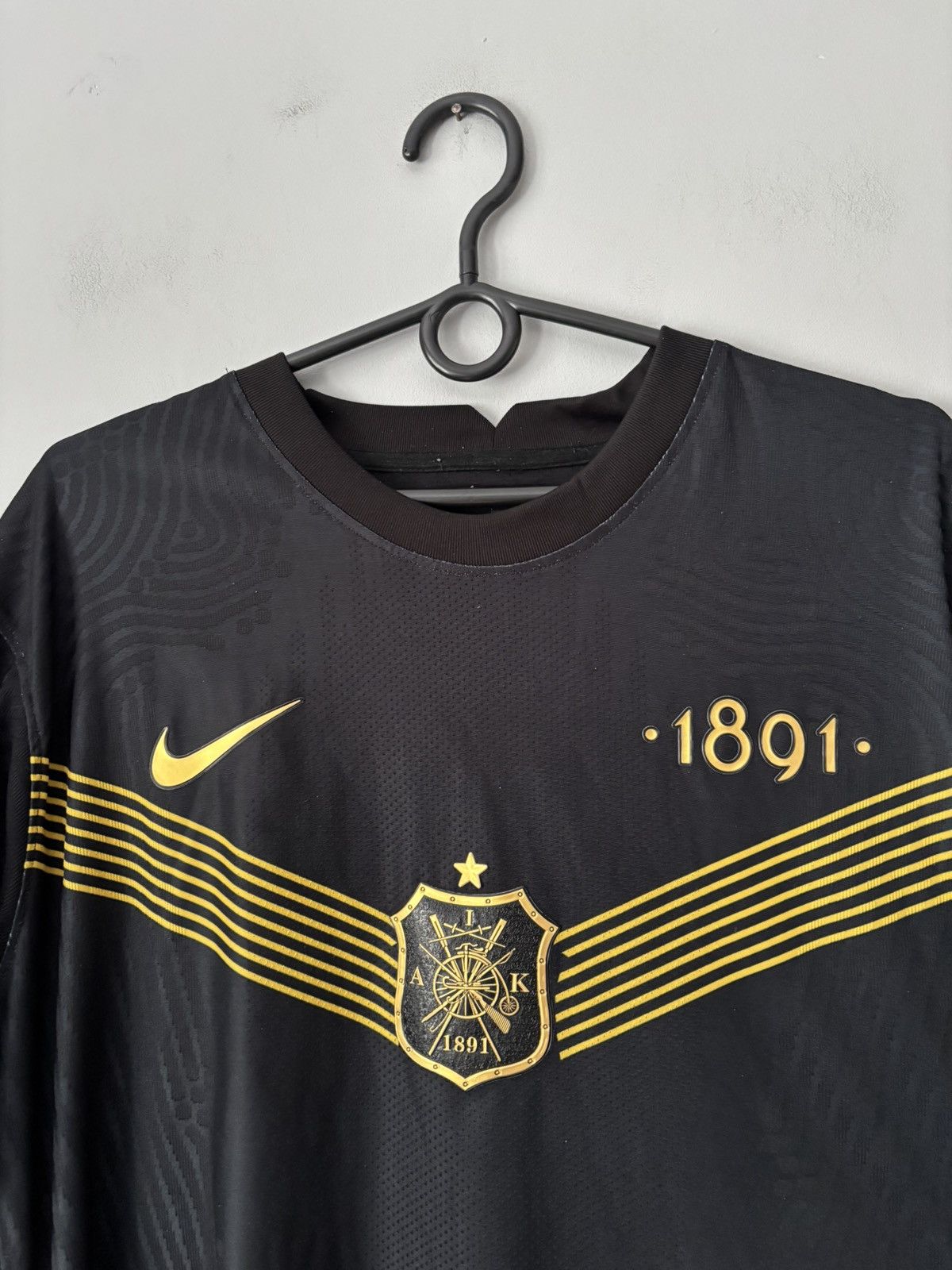 Nike Nike AIK Fotboll 1891 Black Edition Jersey – Size L Size US L / EU 52-54 / 3 - 2 Thumbnail