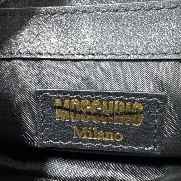 Moschino Moschino Logo-Plaque Leather Clutch Bag Black Gold Size ONE SIZE - 7 Thumbnail