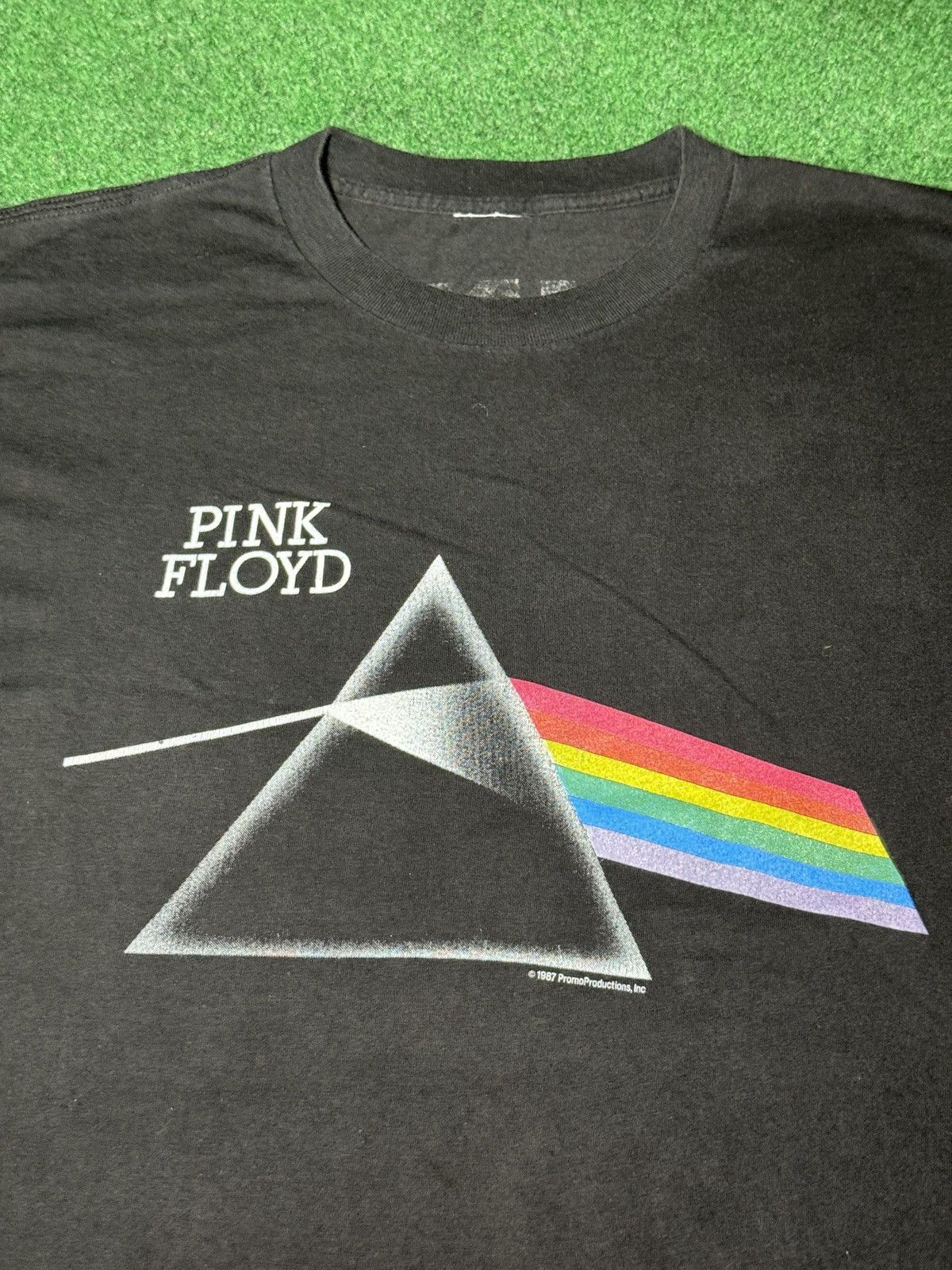 Vintage Vtg 80s Pink Floyd Iconic Dark Side Of Moon Tour T Shirt Size US L / EU 52-54 / 3 - 2 Thumbnail