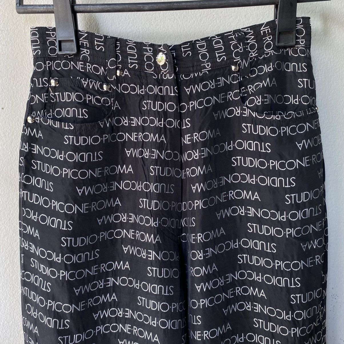 Designer × Japanese Brand STUDIO PICONE ROMA Black Logo Print Wide-Leg Pants Size 27" / US 4 / IT 40 - 8 Thumbnail