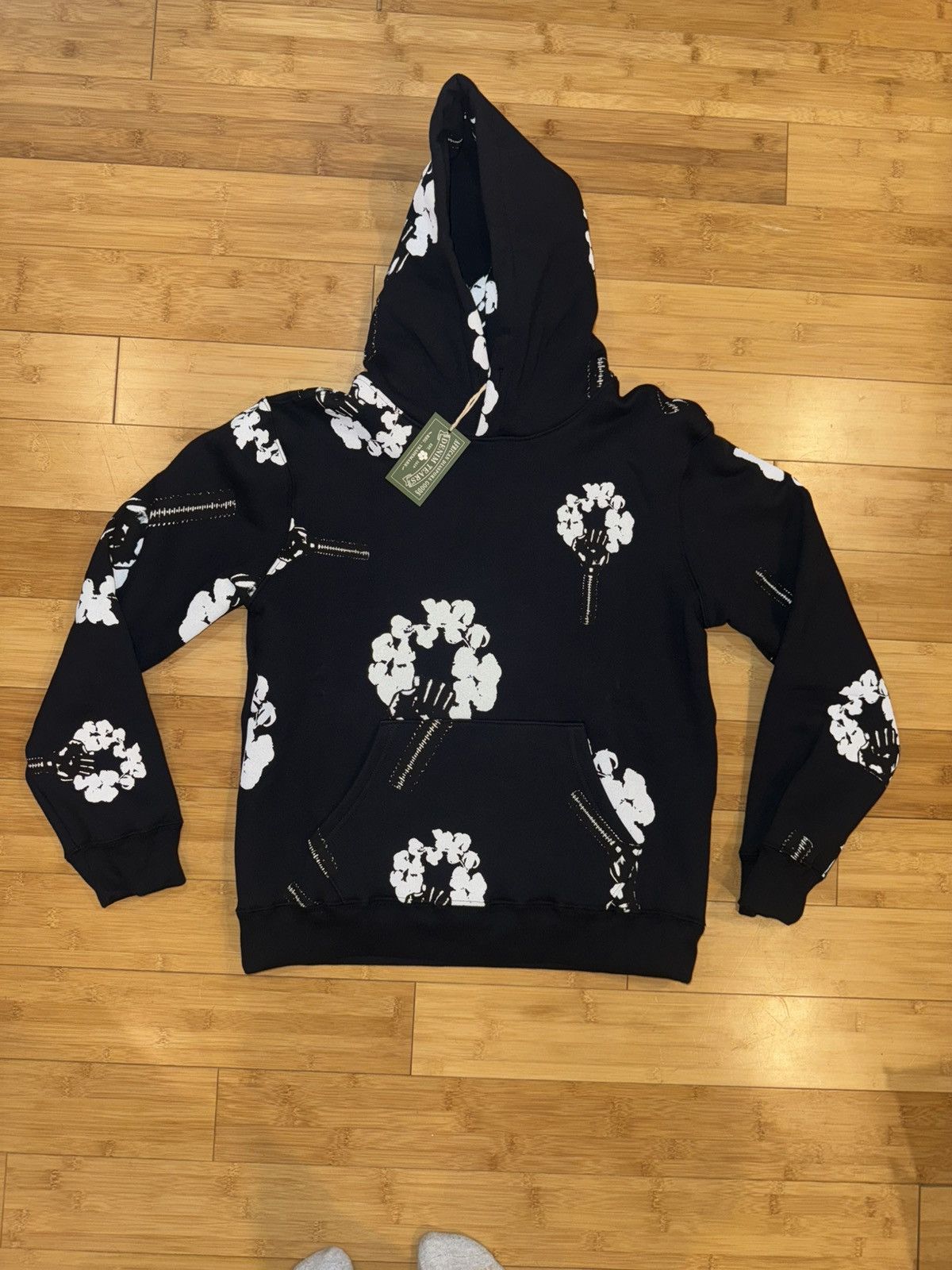 DENIM TEARS DENIM TEARS x HARDIES Tears First Wreath Hoodie - SIZE XS Size US XS / EU 42 / 0 - 2 Thumbnail